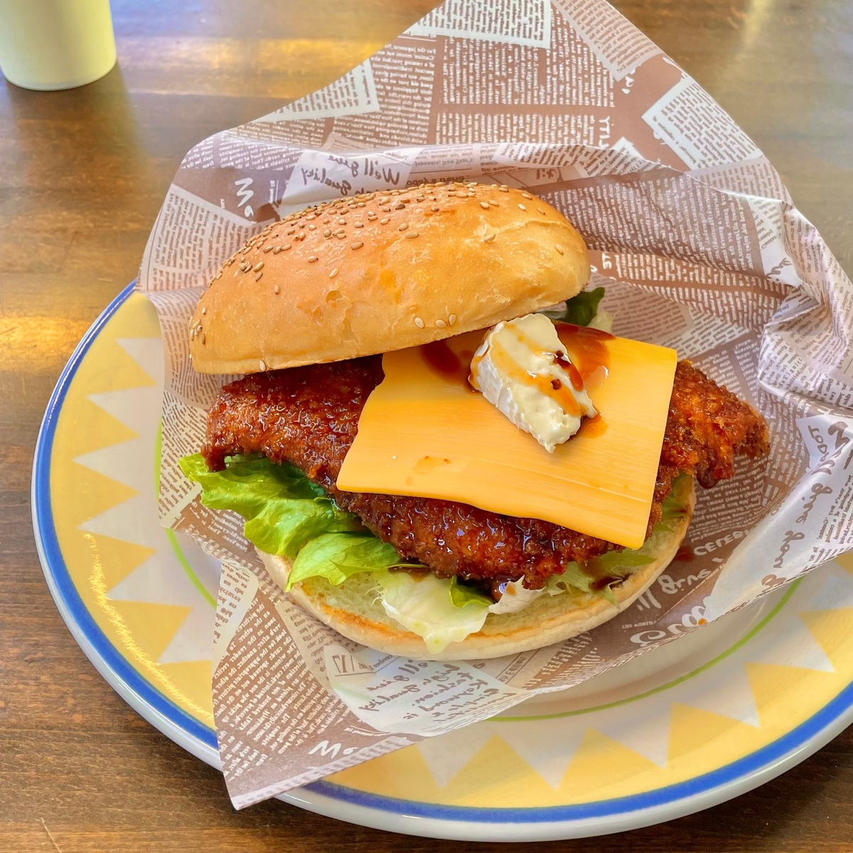 【伊豆旅おすすめ】百名店！絶対食べるべき絶品伊豆グルメ《下田バーガー》って？