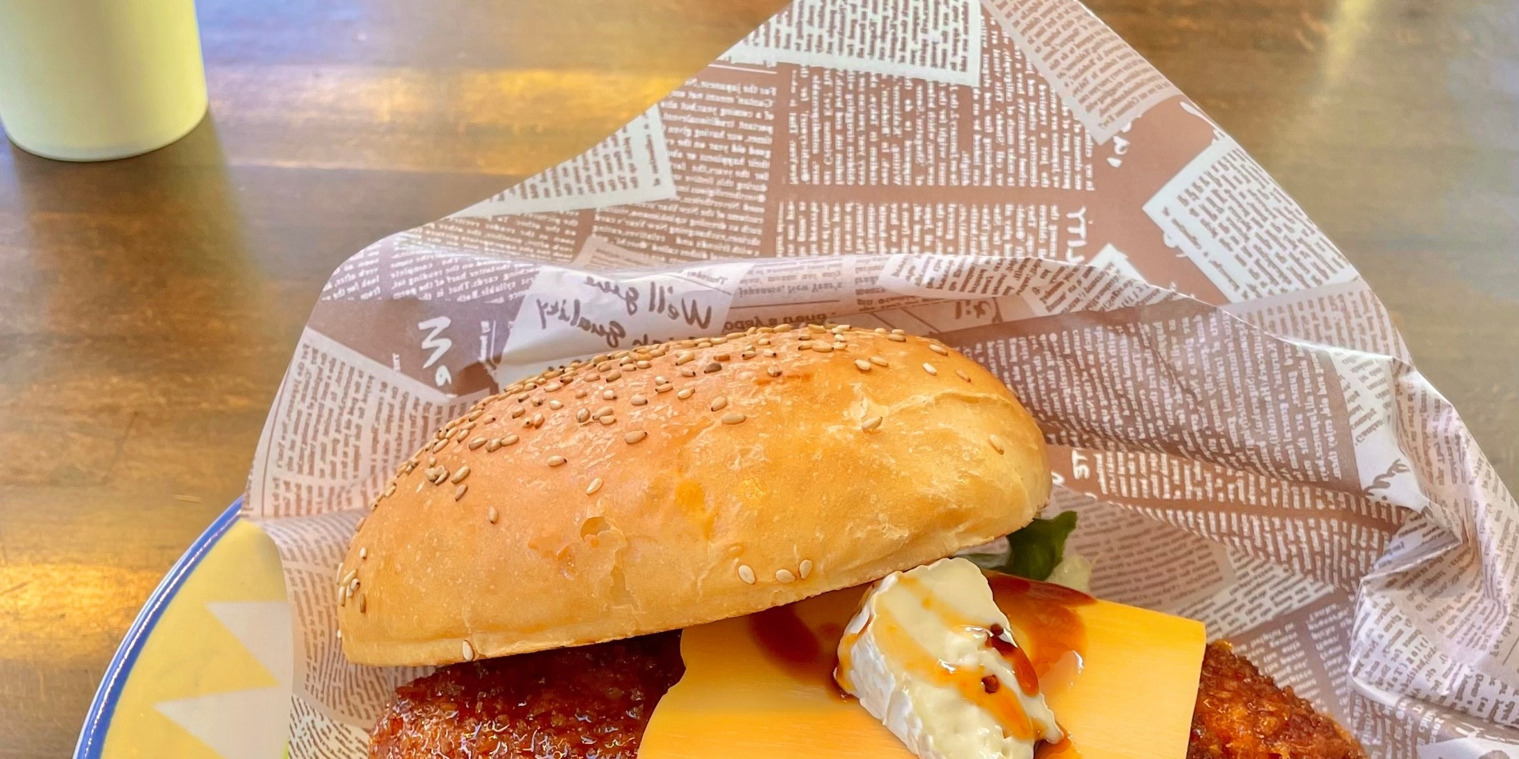 【伊豆旅おすすめ】百名店！絶対食べるべき絶品伊豆グルメ《下田バーガー》って？