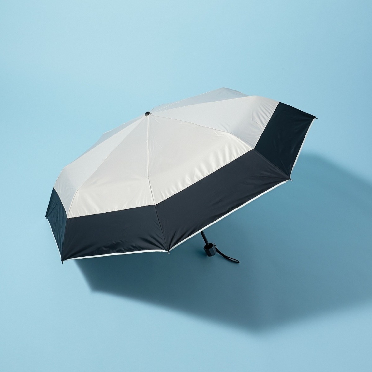 完全遮光×晴雨兼用でオールシーズン使える、おすすめの日傘3選