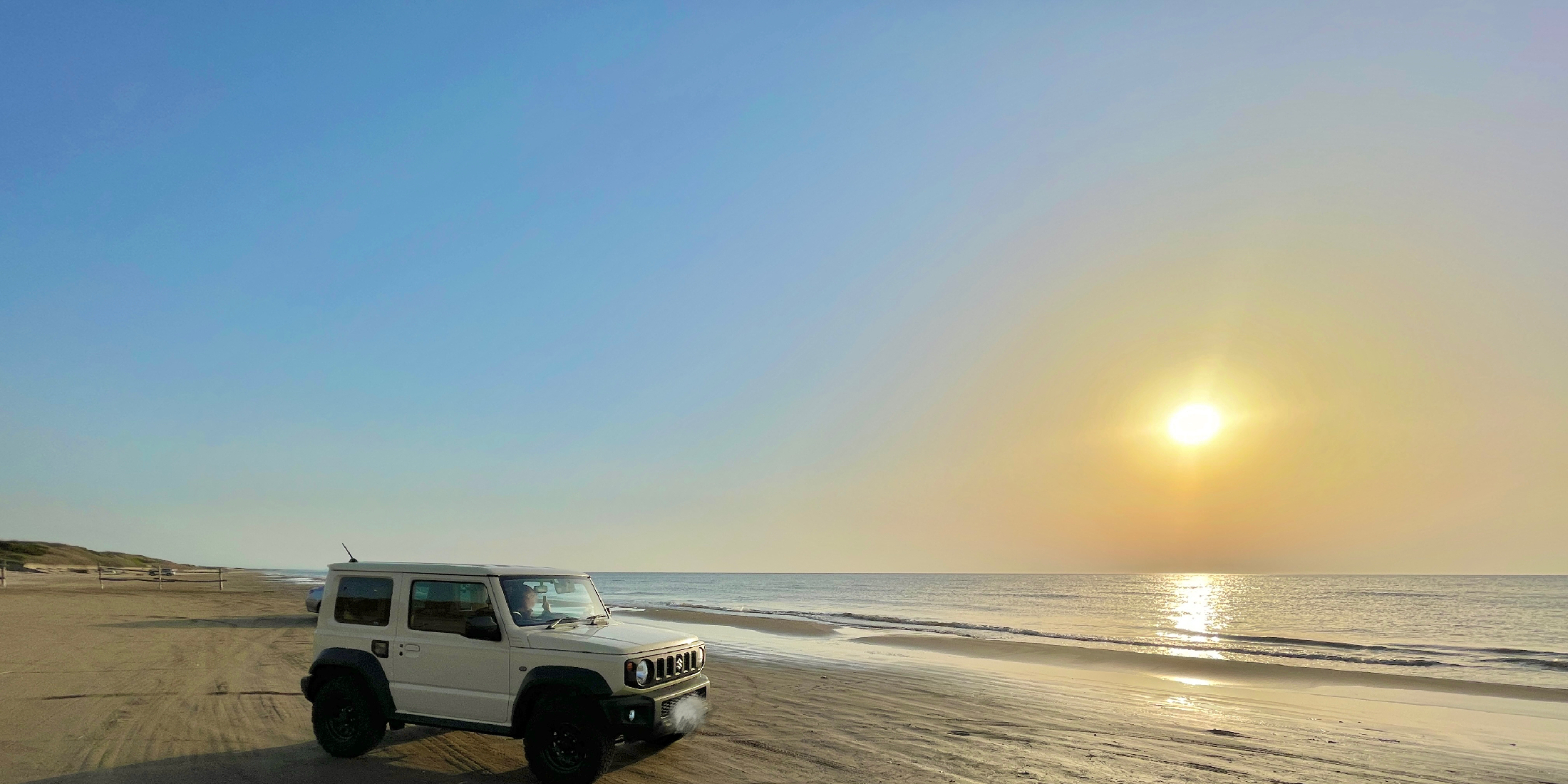 【北陸旅】《世界で３か所、日本で唯一》の車でドライブできる砂浜から見る夕日がおすすめ