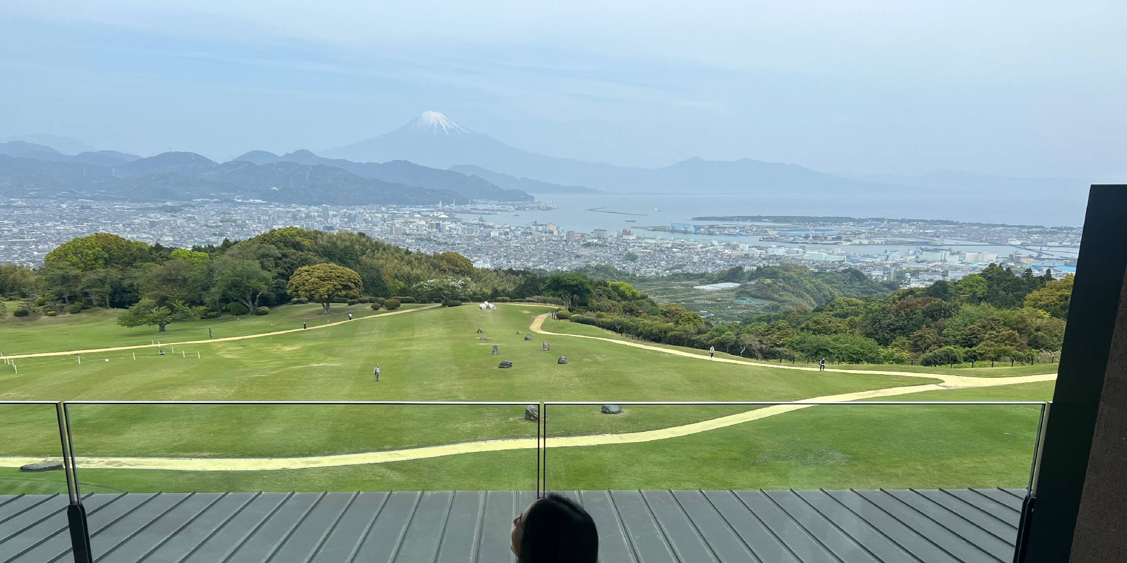 《静岡》富士山を独り占め　“風景美術館”ホテル