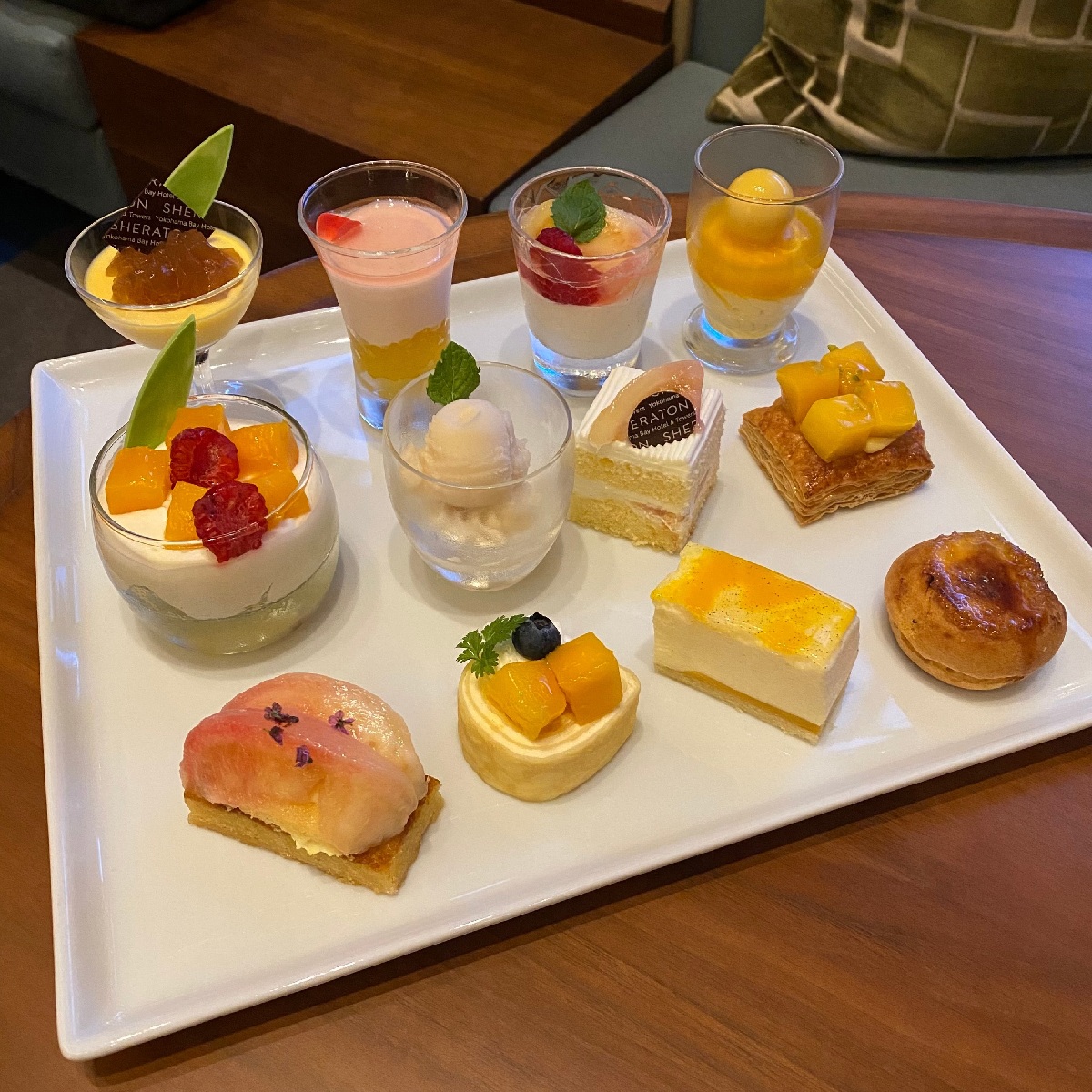 【横浜ベイシェラトン ホテル&タワーズ】桃とマンゴーを食べまくり♡スイーツブュッフェ「Sweets Parade〜ピーチ&マンゴー〜」開催中！