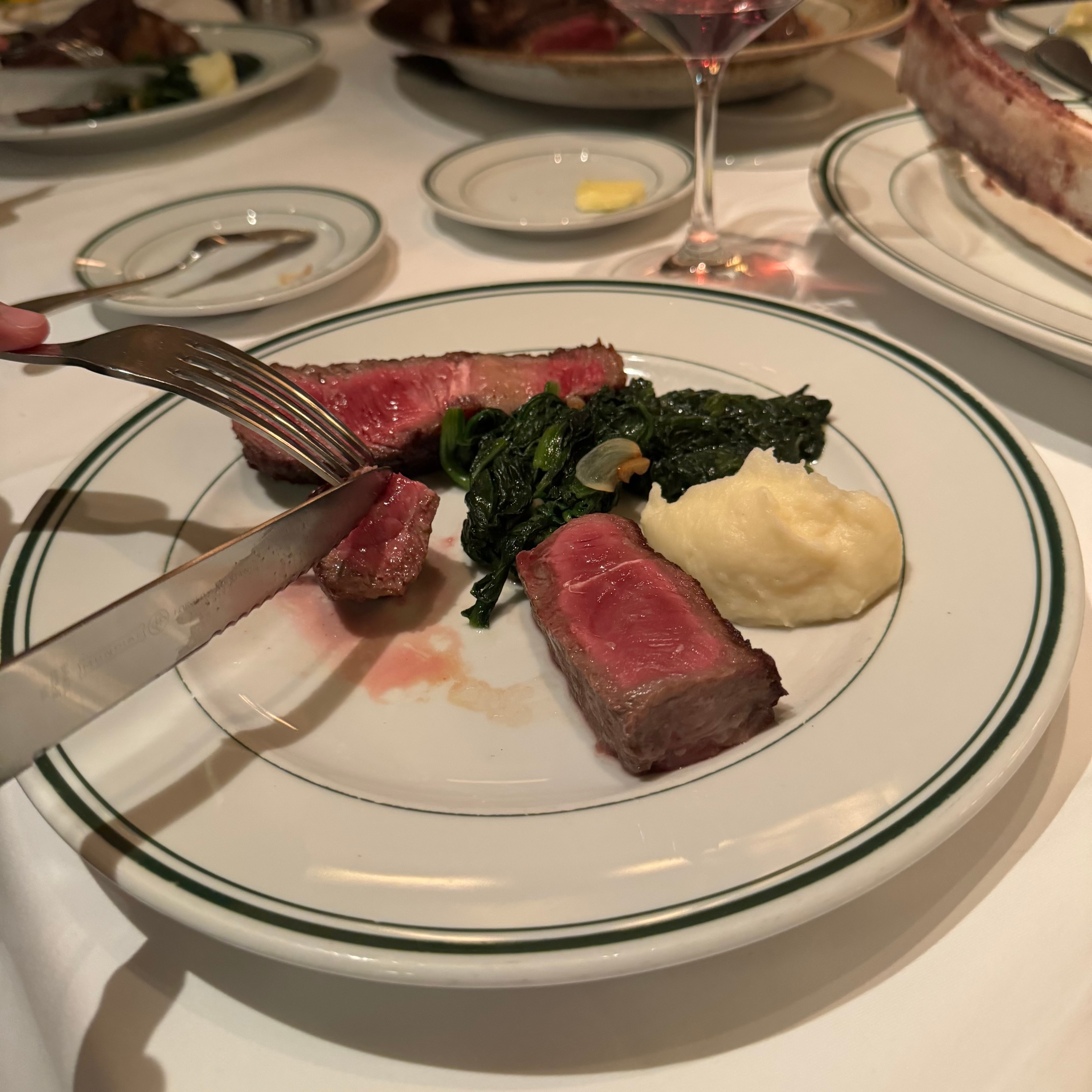 ステーキハウス　ウルフギャングステーキ　ステーキ