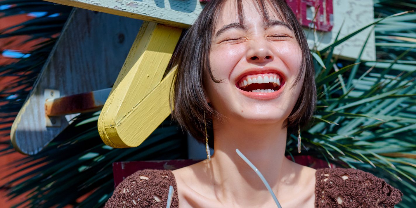 【井桁弘恵×2025年最新水着】スリーブ付きビキニ5選！華やか＆二の腕きゃしゃ見え