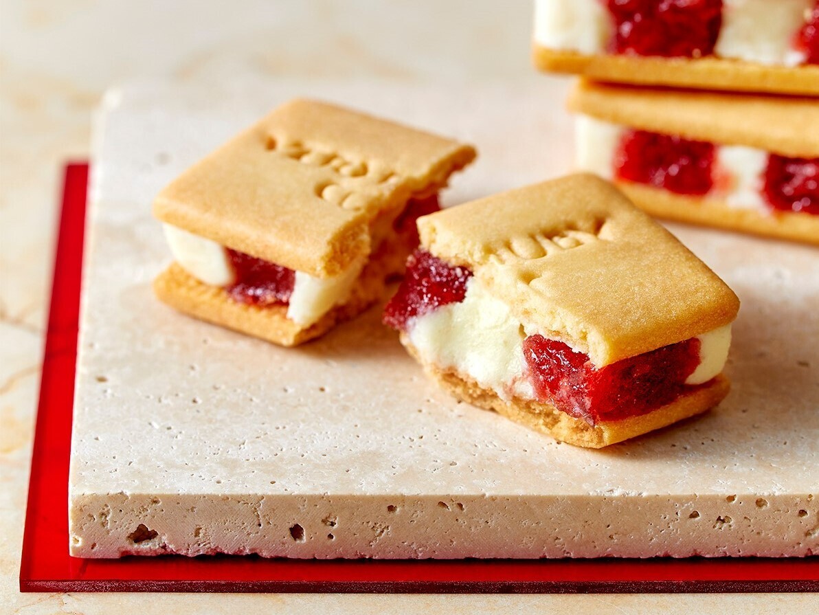 いちごミルクサンド　ベリールビーカット　品川駅