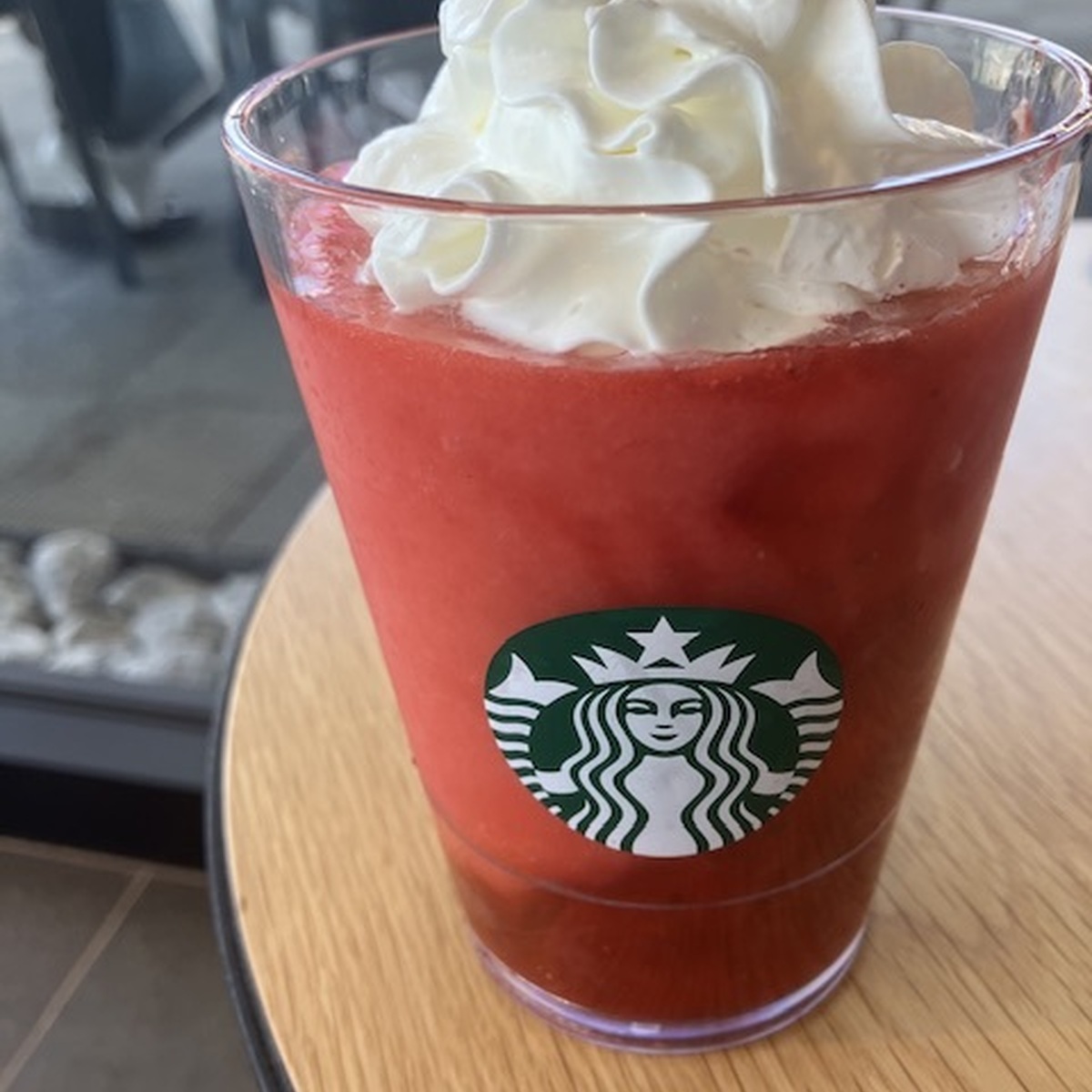 【スタバ】theいちごフラペチーノのアポロカスタム＆濃厚カスタムをご紹介