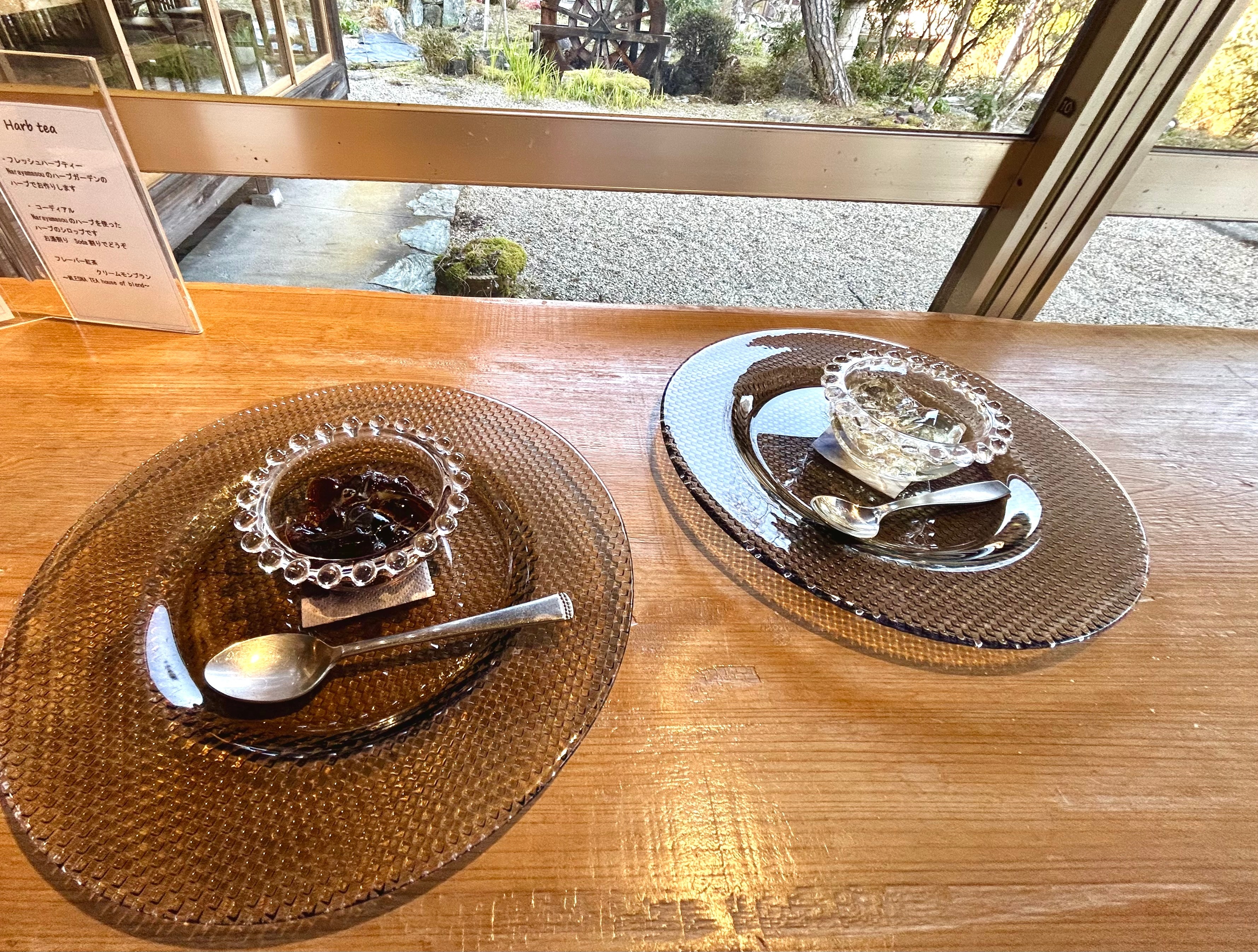 古民家カフェ ナラヤマソウ　コーヒーゼリー　ハーブティーゼリー