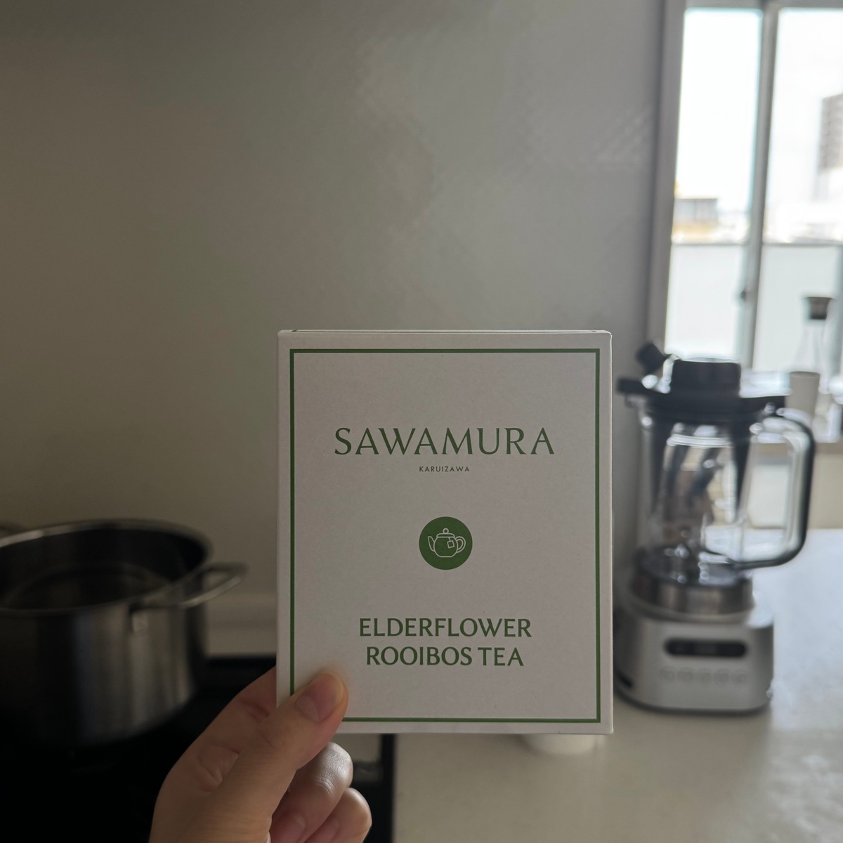 【おうちカフェ】軽井沢で有名なSAWAMURAのおうちで飲めるマスカット香る美味しすぎるルイボスティを紹介！