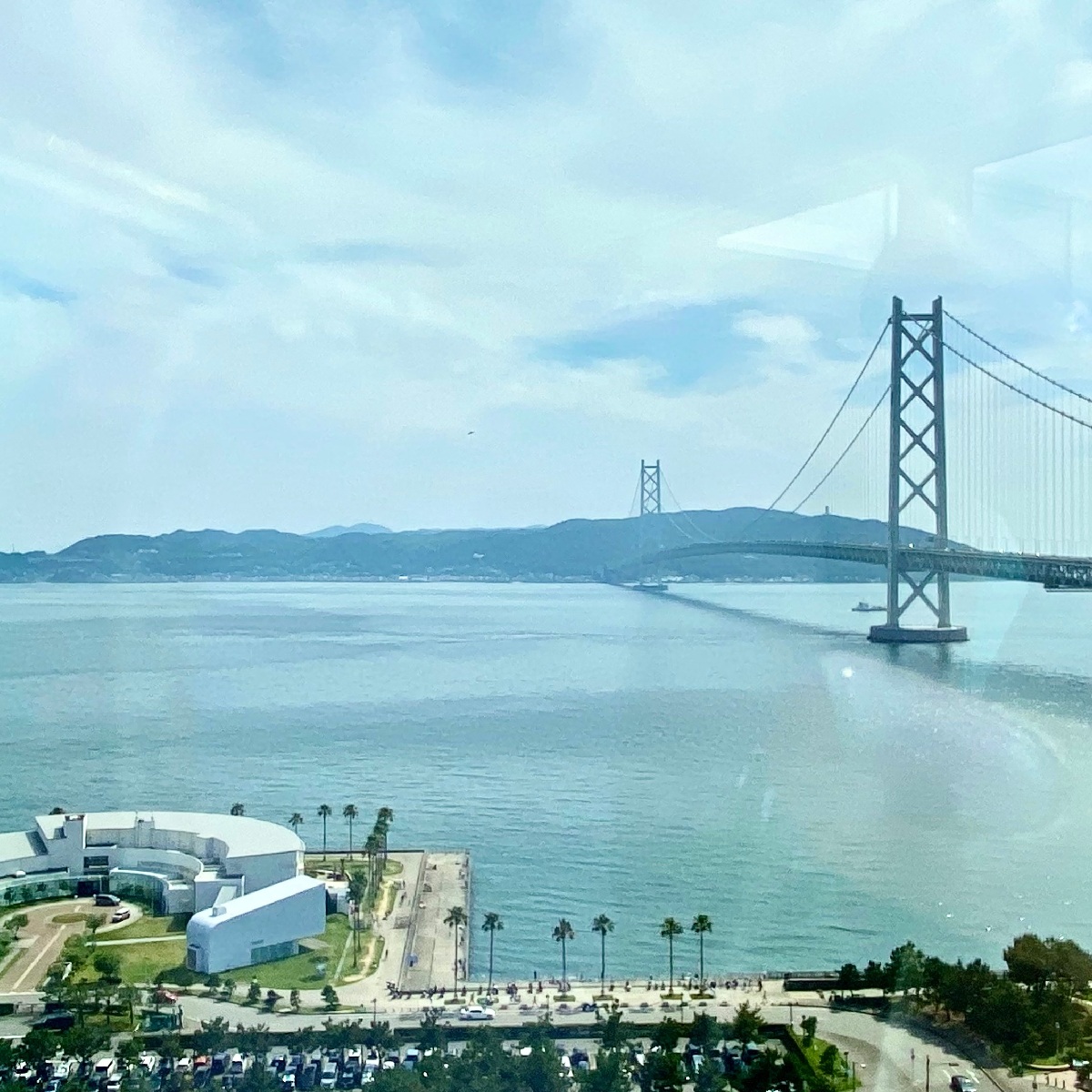 【神戸】明石海峡大橋・瀬戸内海を一望できる「舞子ビラ」で開放的アフタヌーンティー