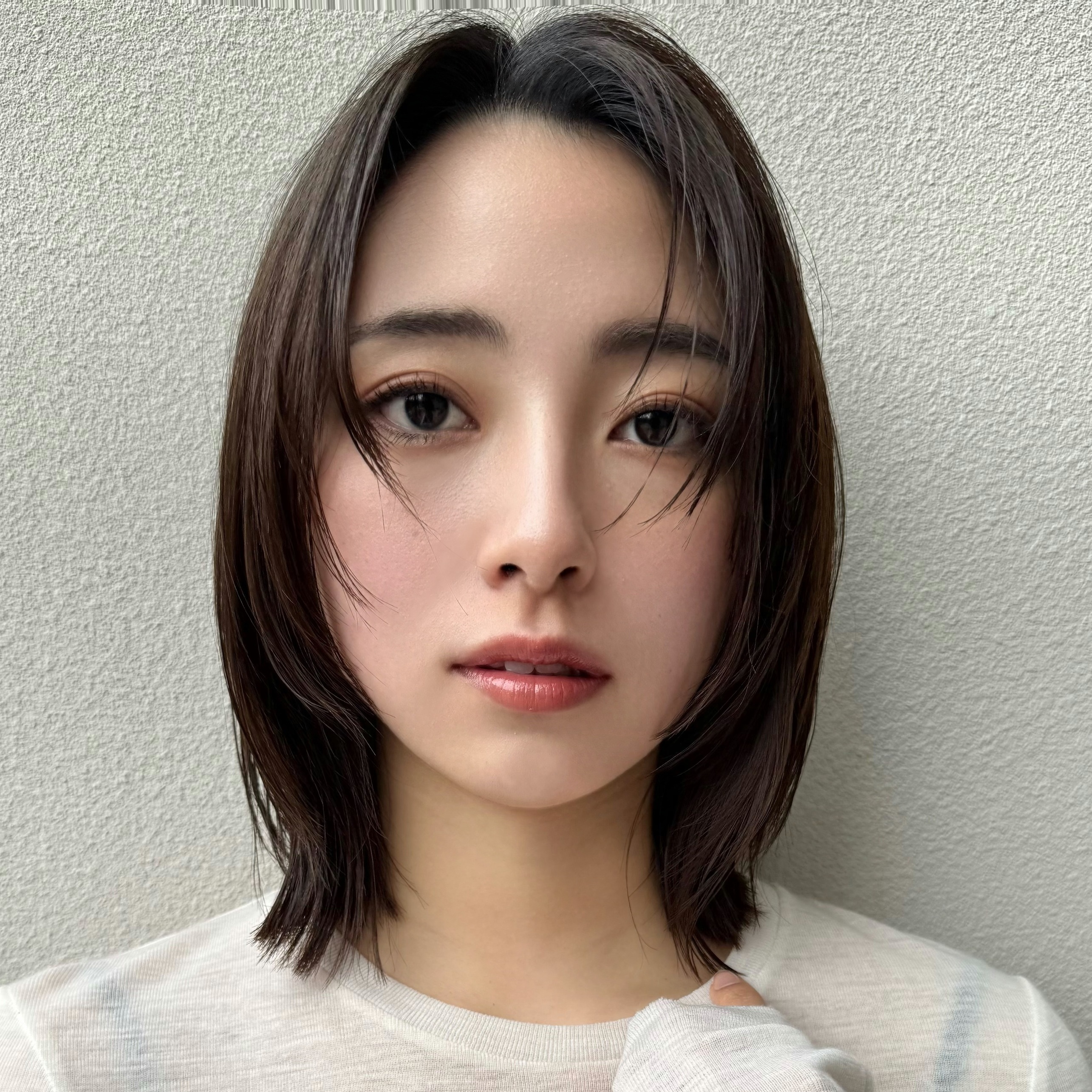 【伸ばしかけヘアにもおすすめ‼︎】レイヤーで毛先のハネすら味方に！ ロングボブ&面長さんにおすすめ