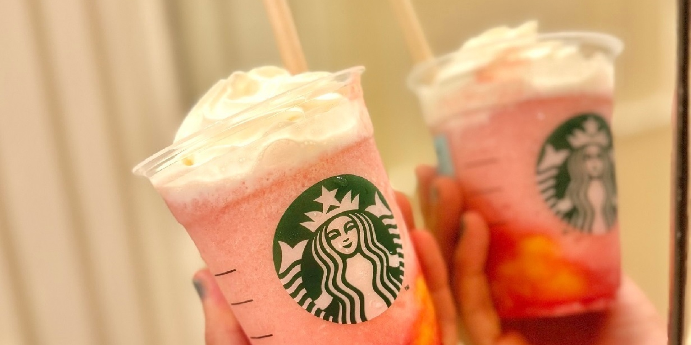 【スタバ 新作レポ】人気果物の最強コンビ「イチゴ バナナ フラぺチーノ(R)」はフルーツオレのよう！