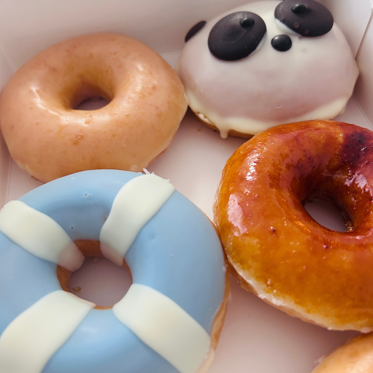 【夏限定🌻✨】クリスピー・クリーム・ドーナツの夏らしさ満点ドーナッツ🍩