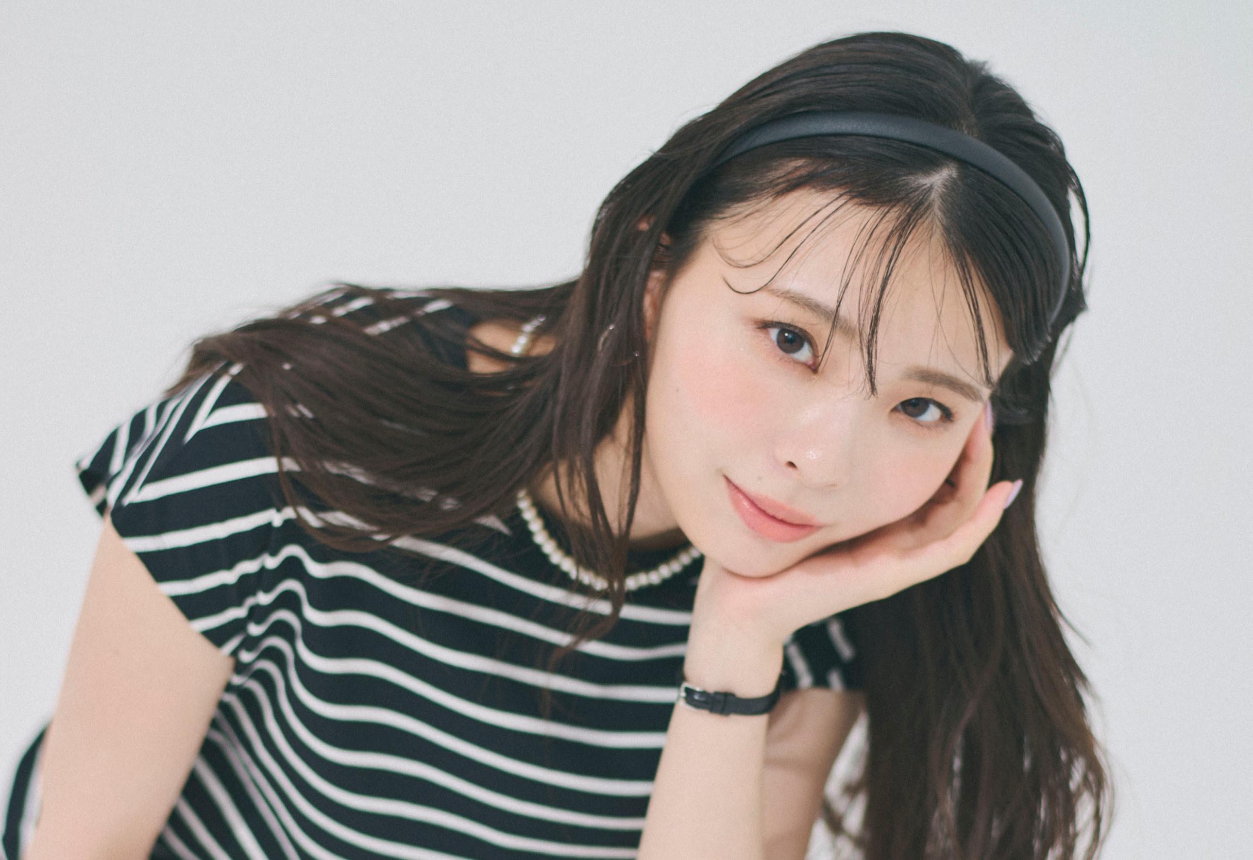 【川口ゆりなの通勤コーデ】清涼感を呼び込む大人マリンコーデ