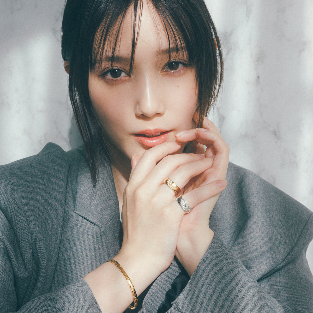 【価値ある10年名品】『シャネル』のココ クラッシュは永遠に輝き続けるエレガンスの真髄