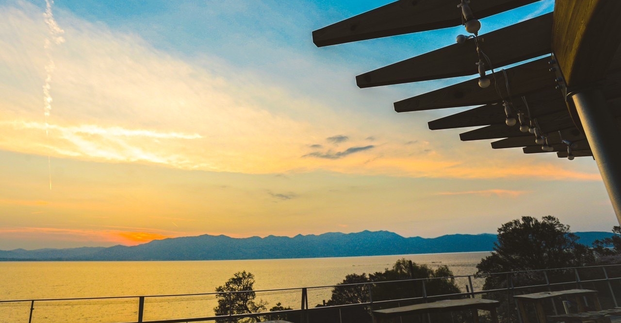 「369Terrace Café 近江八幡」琵琶湖のほとりにたたずむ話題の“絶景すぎる”レストラン【滋賀】