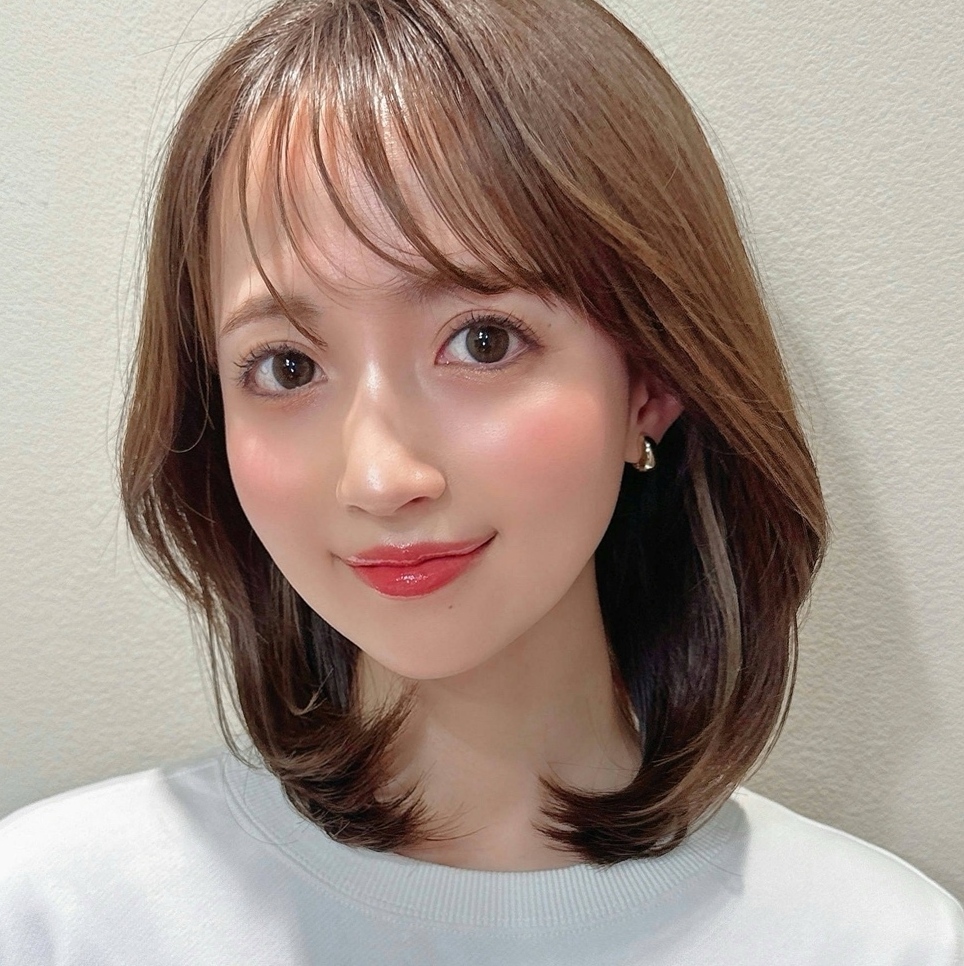 【伸ばしかけヘアにもおすすめ‼︎】毛先がまとまりやすいボブ～ミディアムの美人レイヤー
