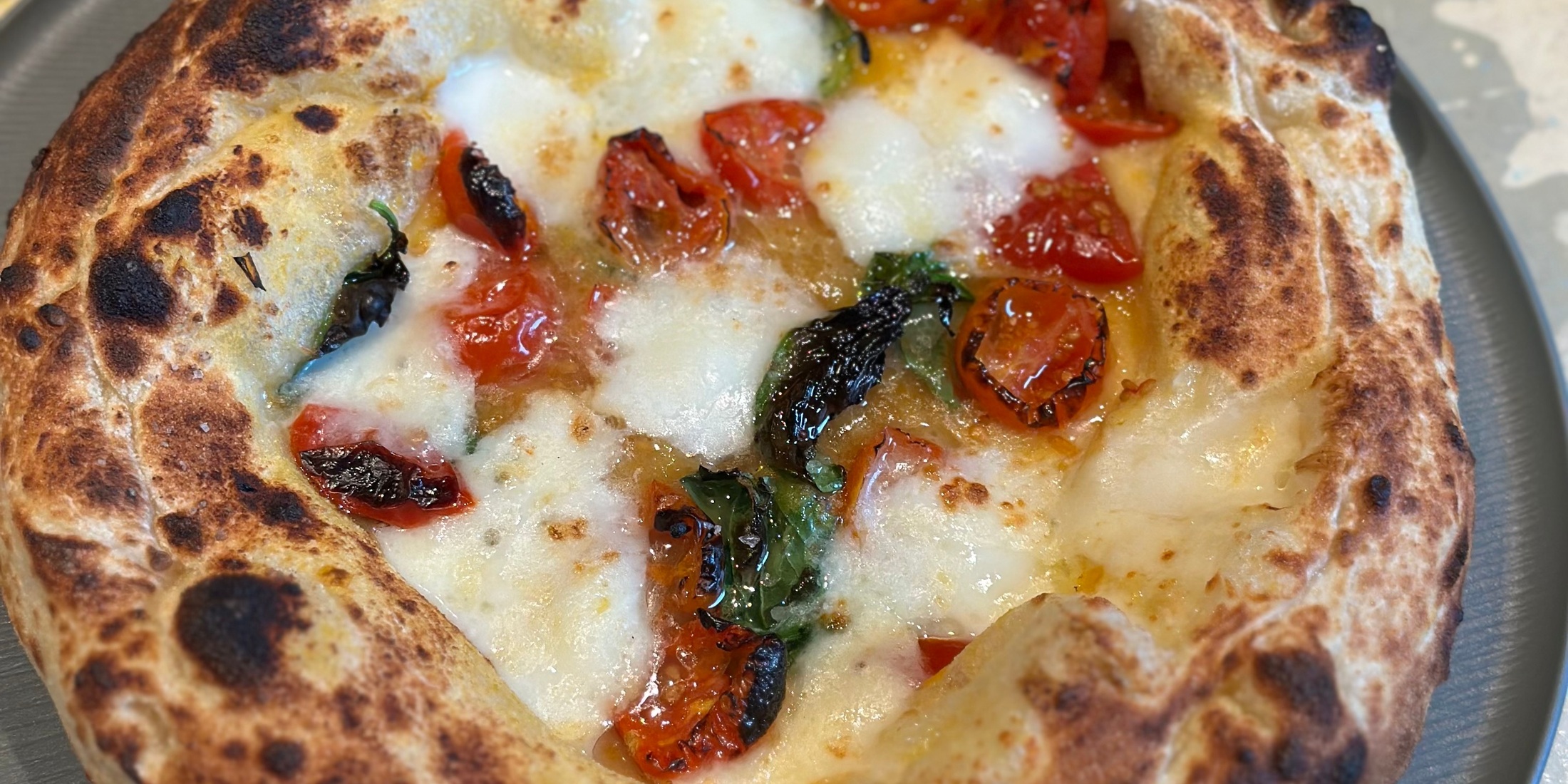 【東京・神楽坂】今いちばん人気！予約困難のピザ屋『400℃ PIZZA TOKYO』と予約方法レポ