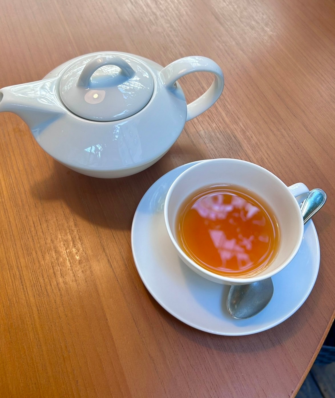 クリックでトリミング 水戸プラザホテル ストロベリーアフタヌーンティー ルイボスティー