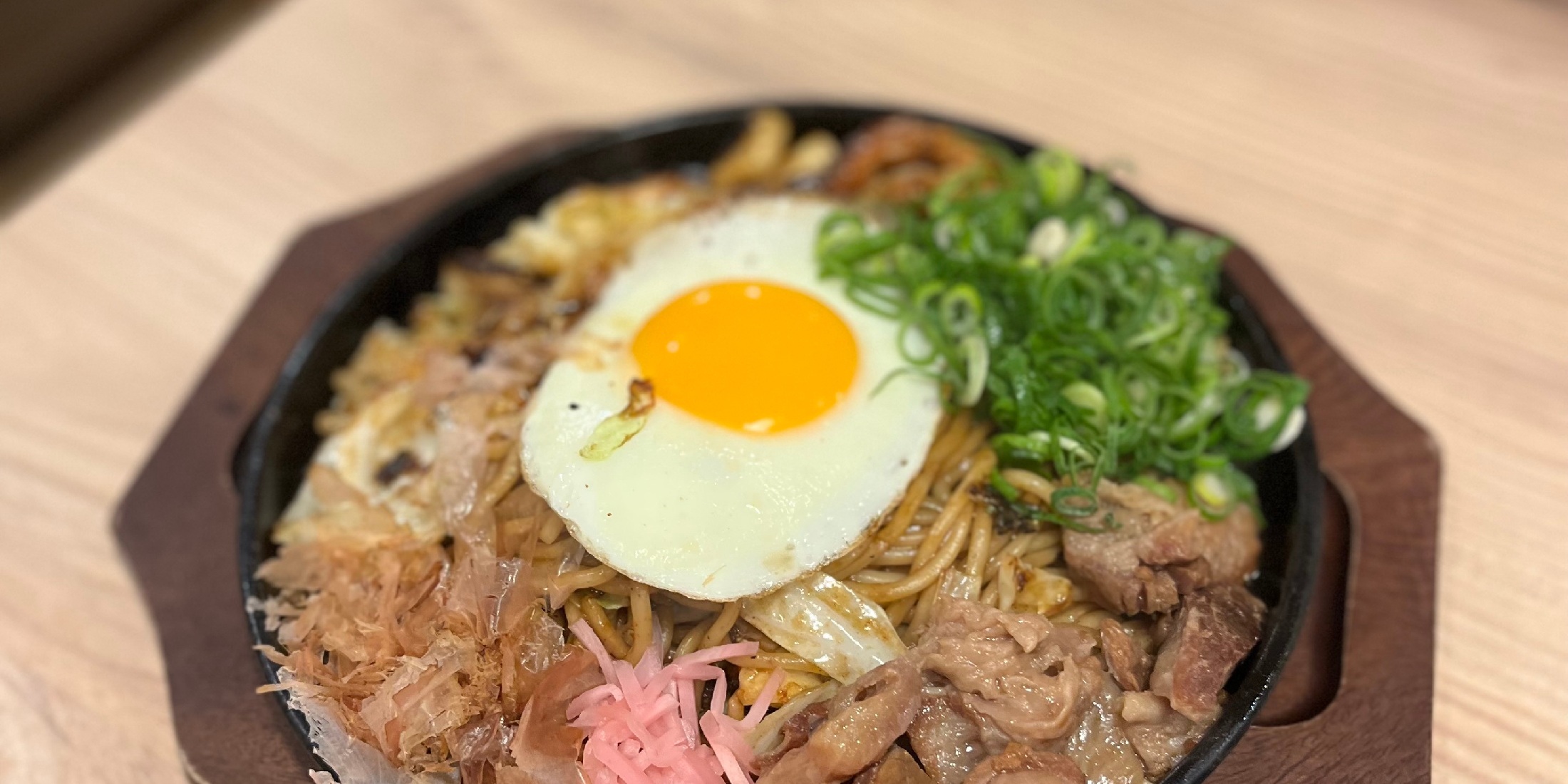 【大阪グルメ】コスパ最強！美味しくて無限に食べれる！「焼きそばセンター」 