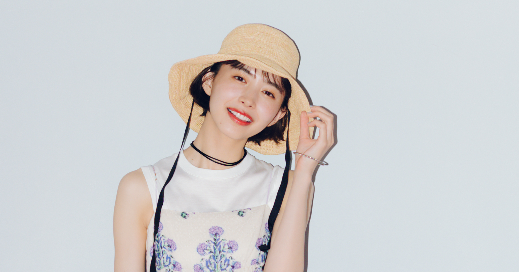 【井桁弘恵の休日コーデ】パンツレイヤードでワンピをカジュアルアレンジ