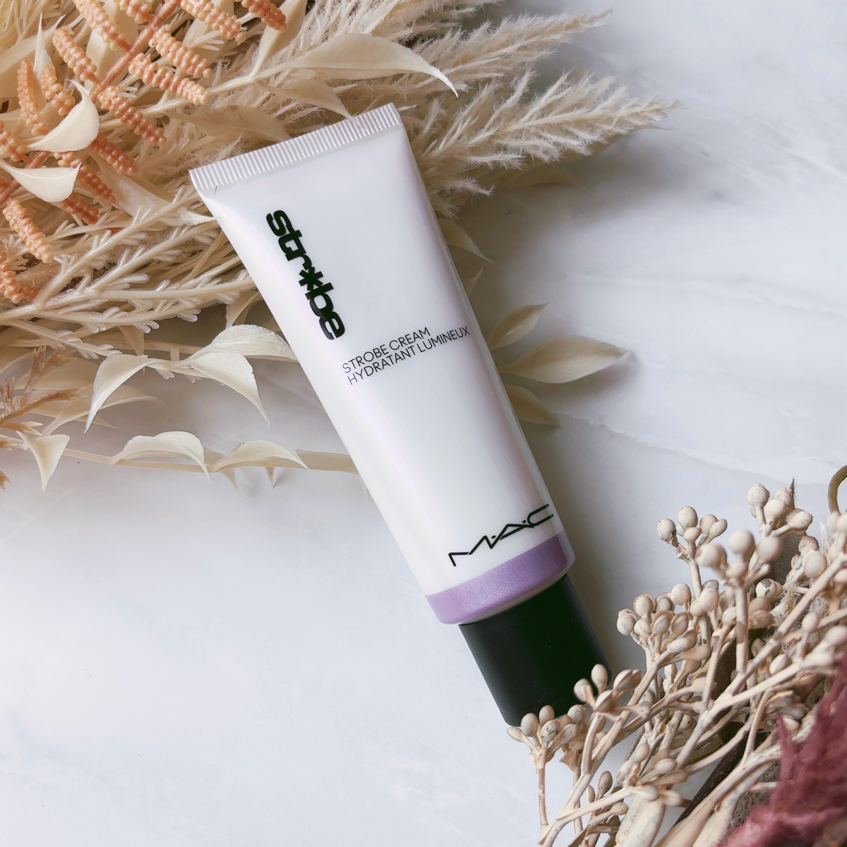 【ツヤ肌派必見】小田切ヒロさんもおすすめしていた《光の”レフ板”デイクリーム》はリピート確定万能アイテム！《スウォッチあり》