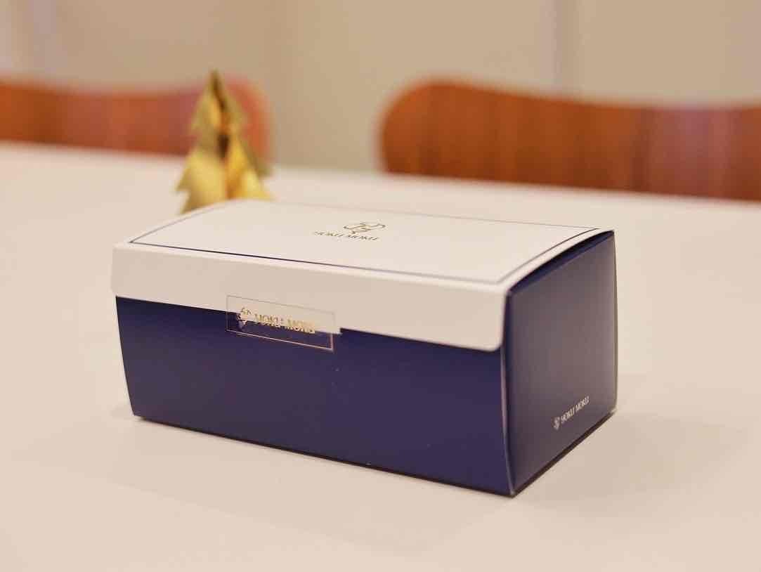 YOKU MOKU（ヨックモック）南青山ロール コロンビアンカカオ　外箱