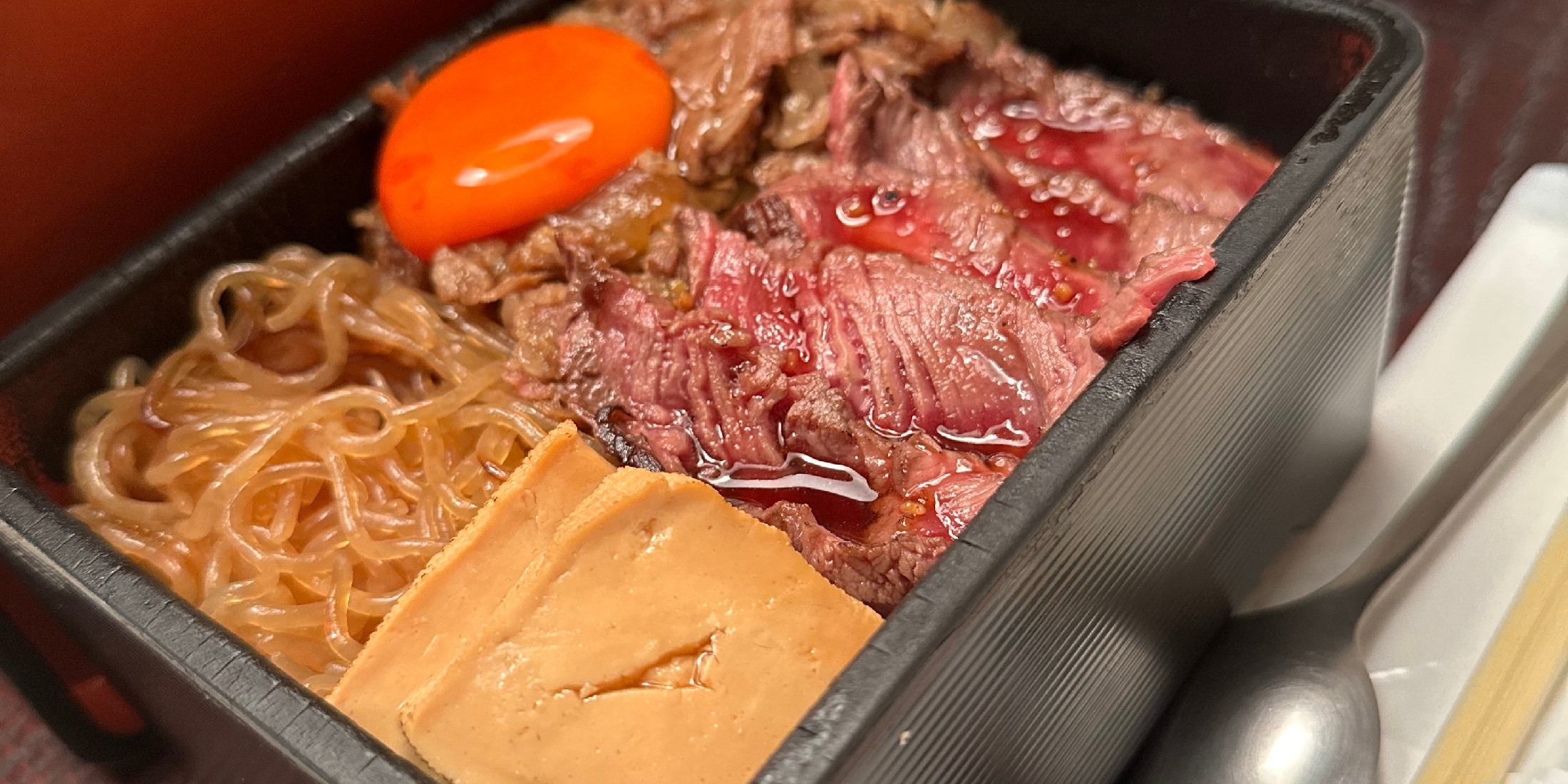 高級焼肉店のランチが¥1000で食べれる？　【行列ができる焼肉ランチ】