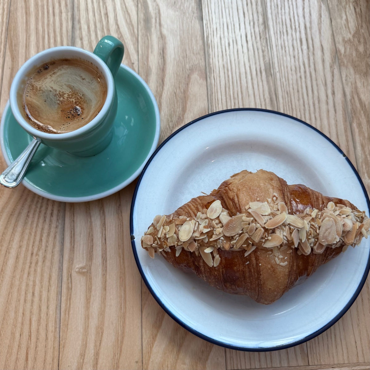 【シンガポール】人気のおしゃれベーカリーカフェ！「Tiong Bahru Bakery」へ行ってきた！