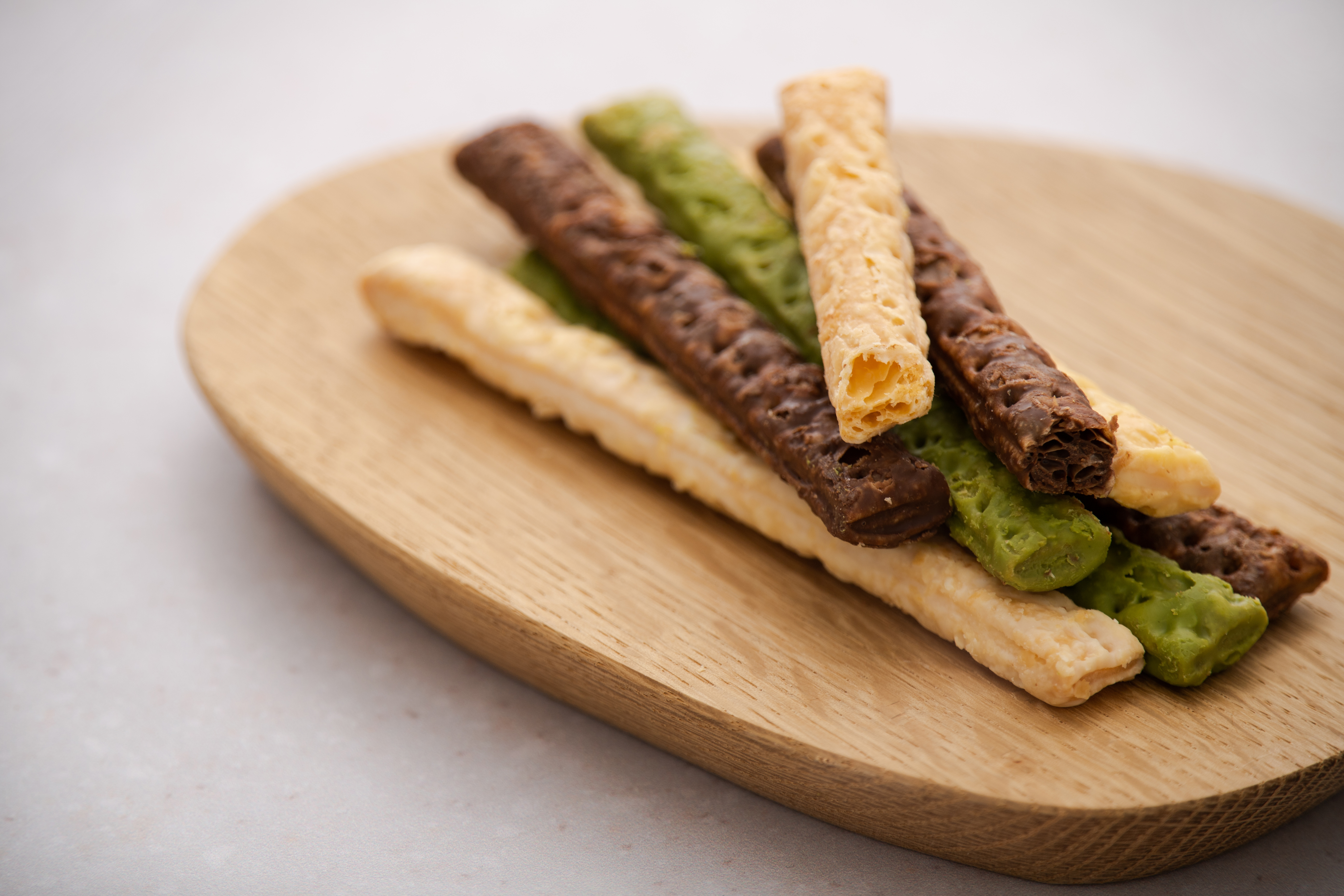 「こねり 3種のアソート 金色のネコ」／『coneri品川』（エキュート品川内）