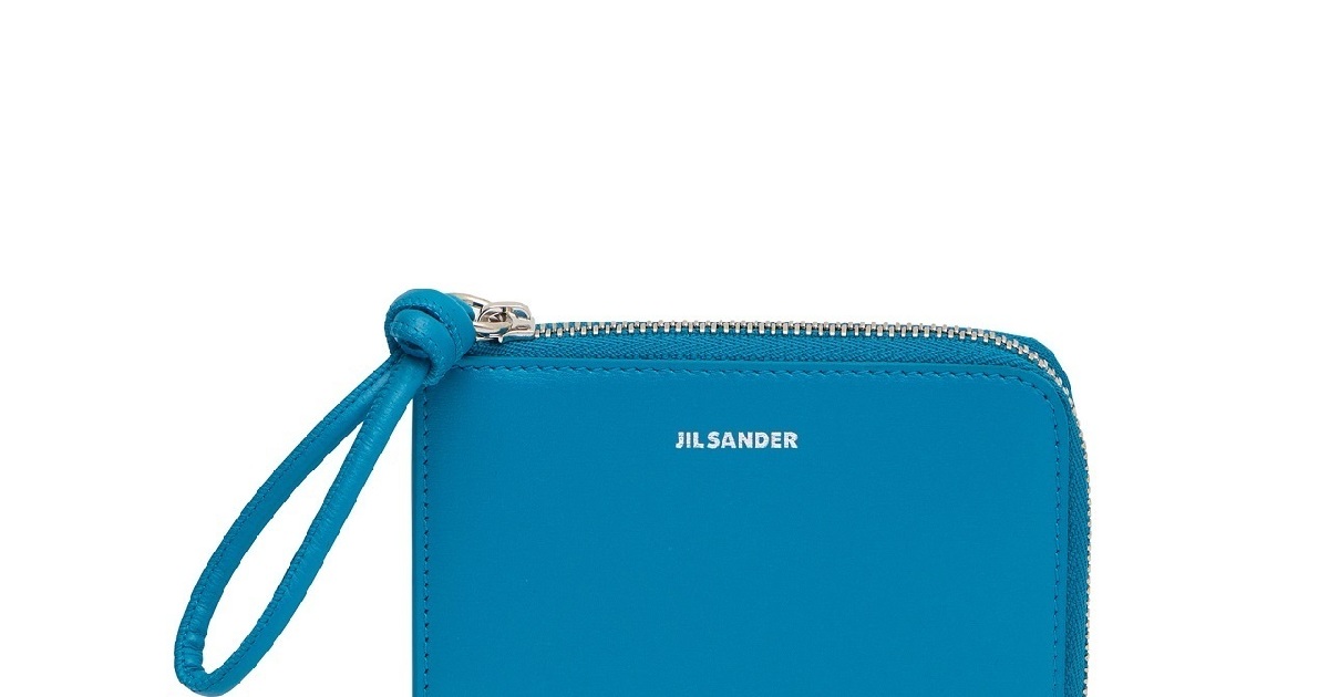 Jil Sander（ジル サンダー）』今買うべきユニークなポーチ＆ウォレット4選 | MORE