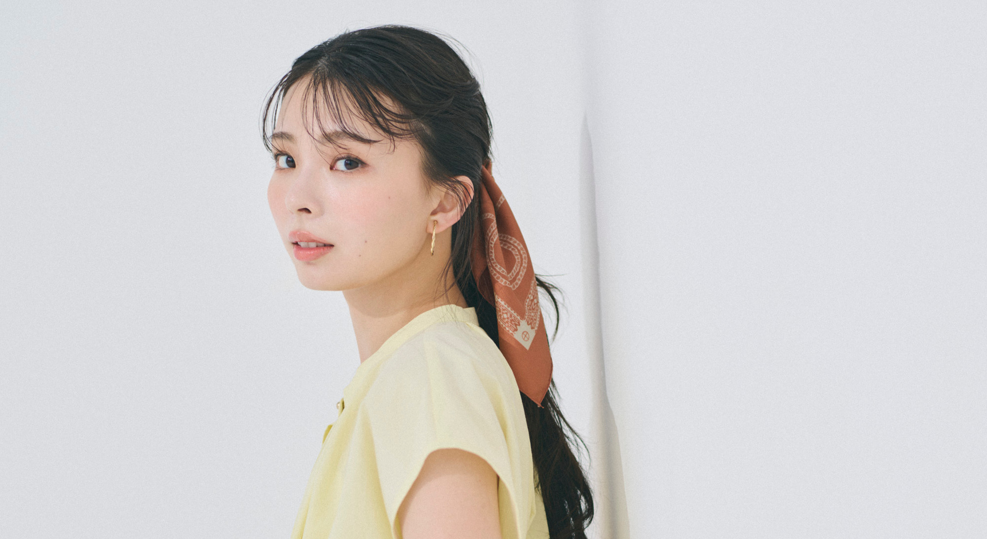 【川口ゆりなの通勤コーデ】ワンツーコーデはディテールにこだわり単調に見せない工夫を