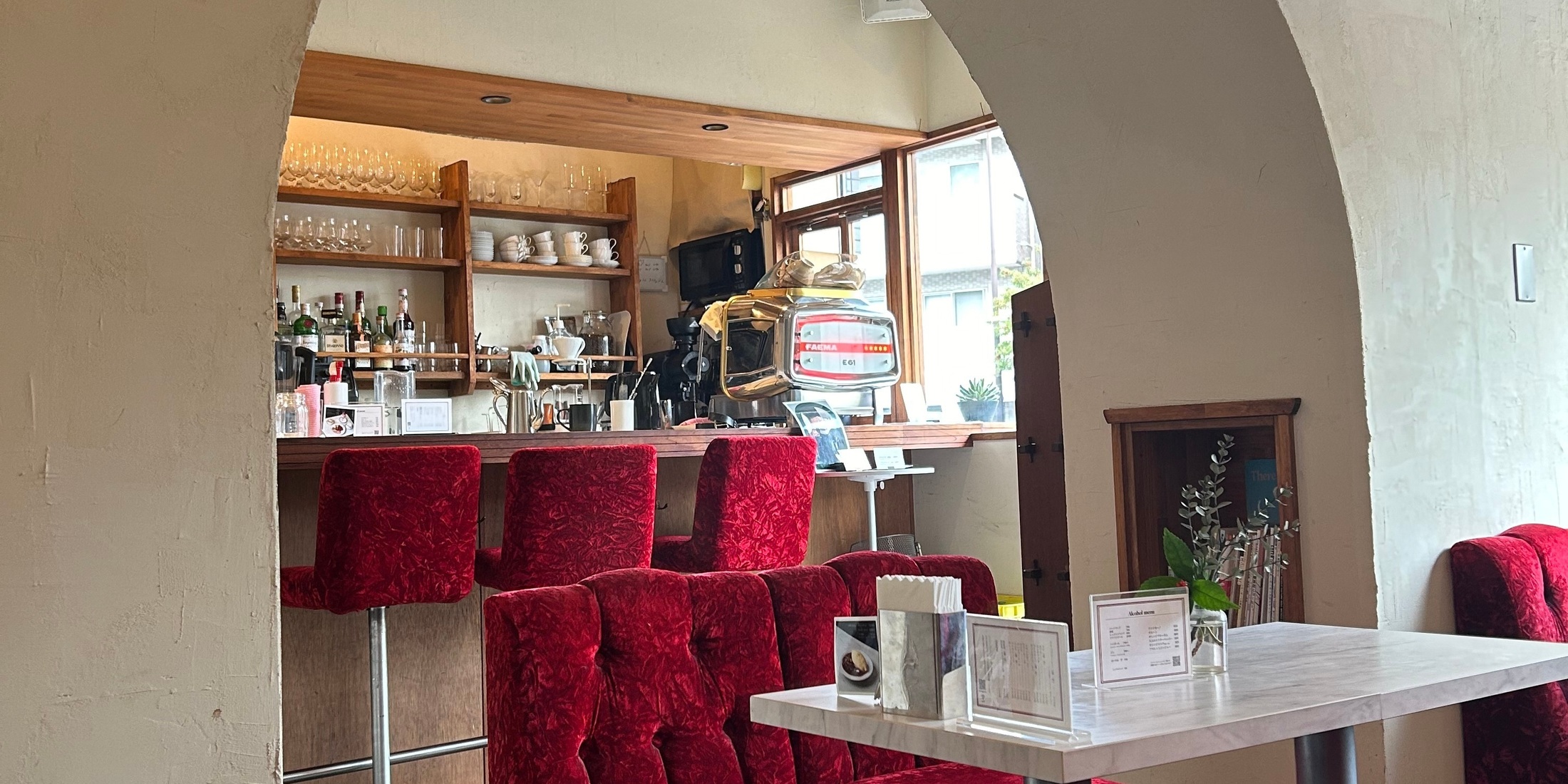 【東京・亀戸】昭和レトロな喫茶店の雰囲気を楽しめるカフェ「東京郊外」で昭和の王道メニューを堪能してきました