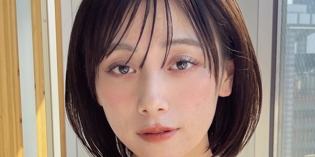【最旬ボブ】おしゃれな透け感バングのタイトボブ。小顔見え抜群＆アレンジ自在！