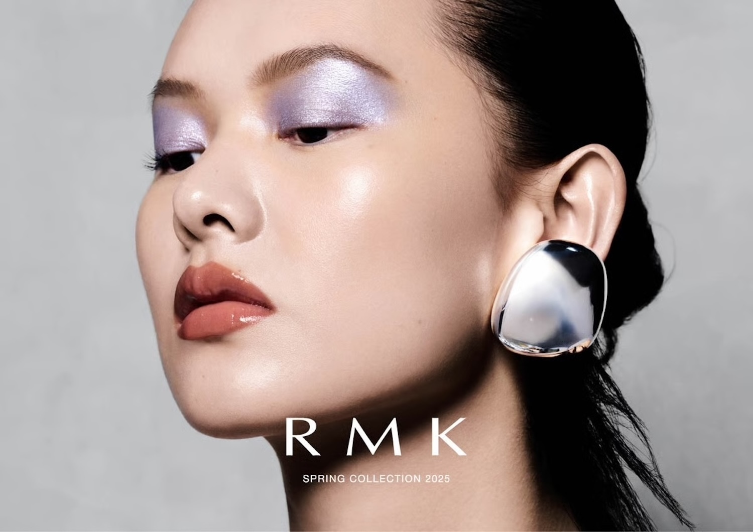 『RMK』のクールな春新色を全色見せ。ファンデーションの新作も！【2025 春コスメ】