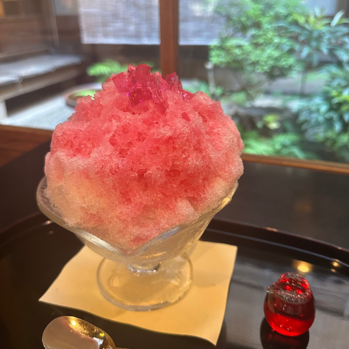 【京都烏丸駅徒歩5分】老舗の大極殿本舗 栖園の赤紫蘇かき氷を食べに行ってきた❤︎