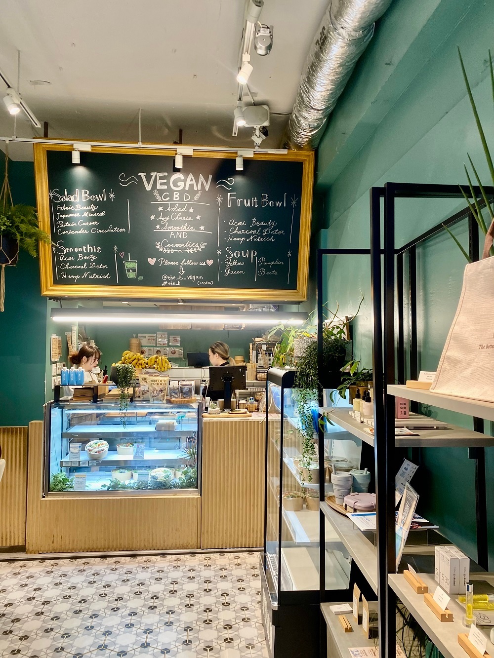 表参道THE B店内の様子