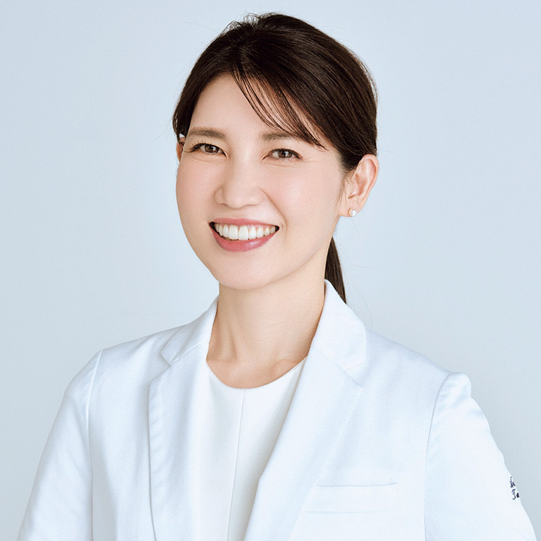 【医師・友利 新】18歳で宮古島から上京。猛勉強した20代を経て見つけた“理想の医師像”とは