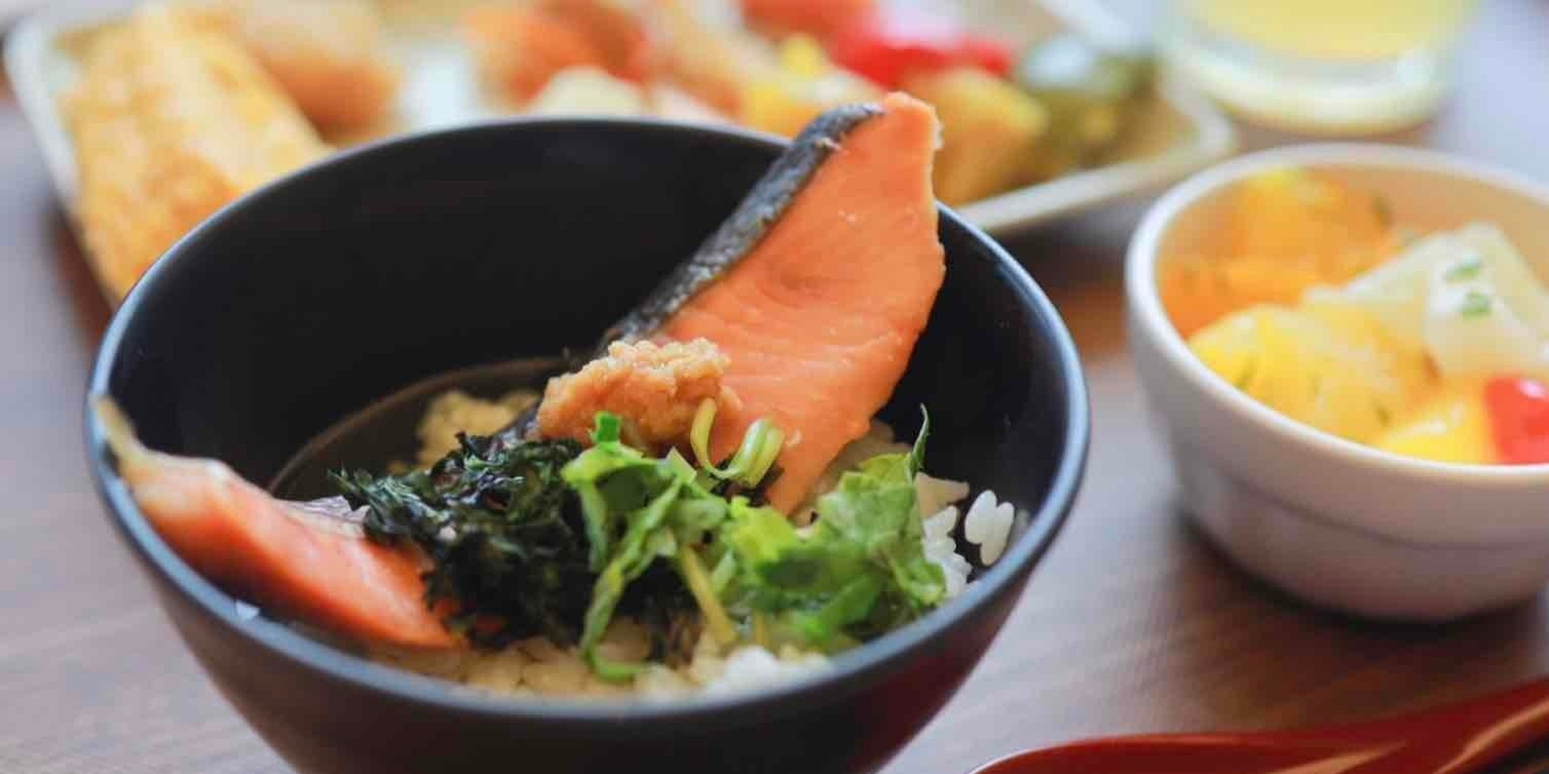 【北海道】名物グルメ「しゃけ茶漬け」「海宝丼」はおかわり必至！《星野リゾートトマム》おすすめ朝食ビュッフェ2選