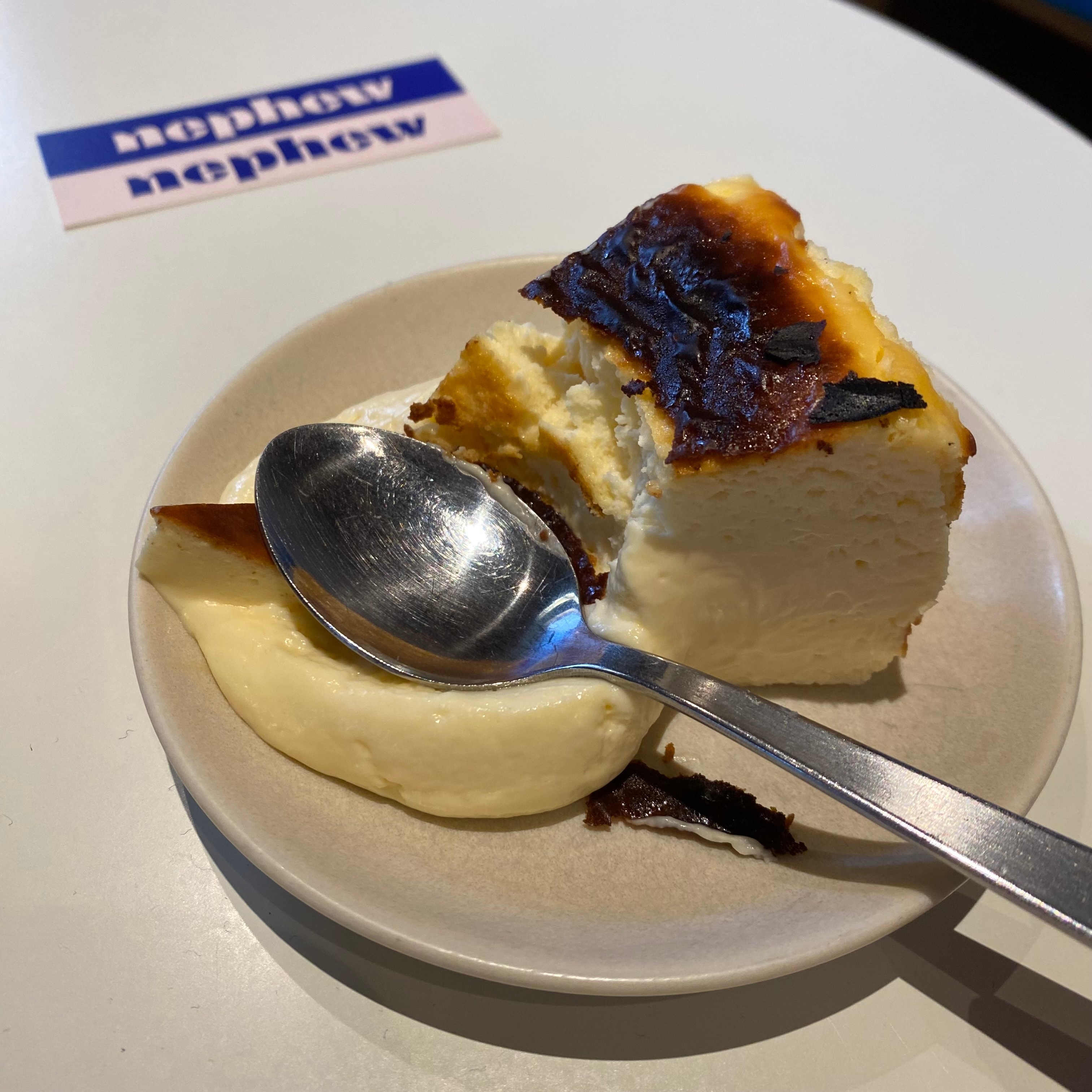 クリックでトリミング Nephew バスクチーズケーキ