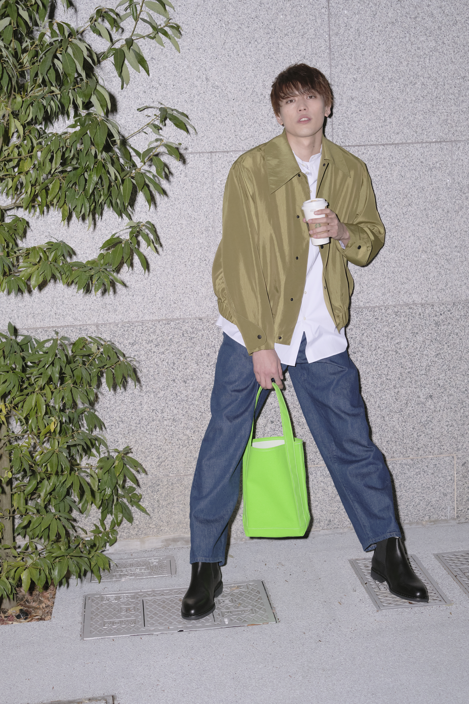 東 啓介