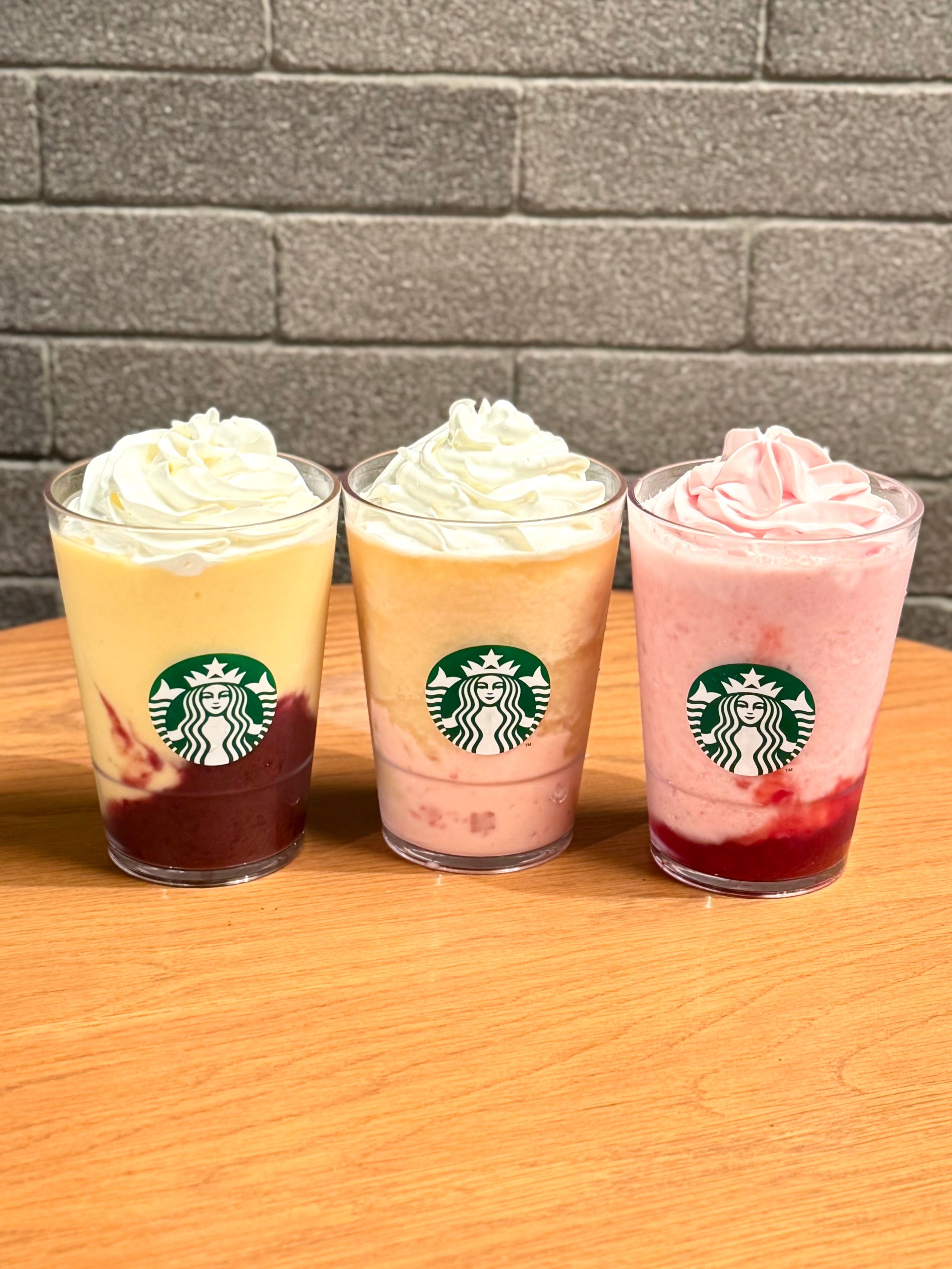 スタバ 新作】カスタマイズするフラペチーノ「My フルーツ³