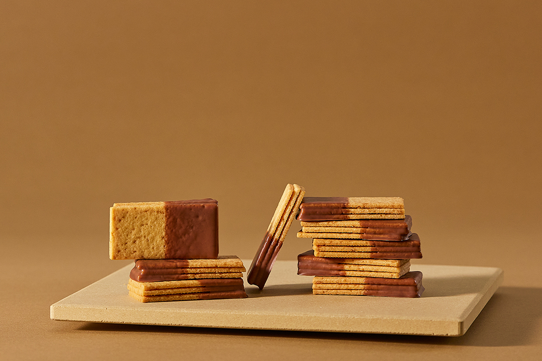 「開拓の詩」三枚重ねチョコがけクッキー／『札幌農学校』