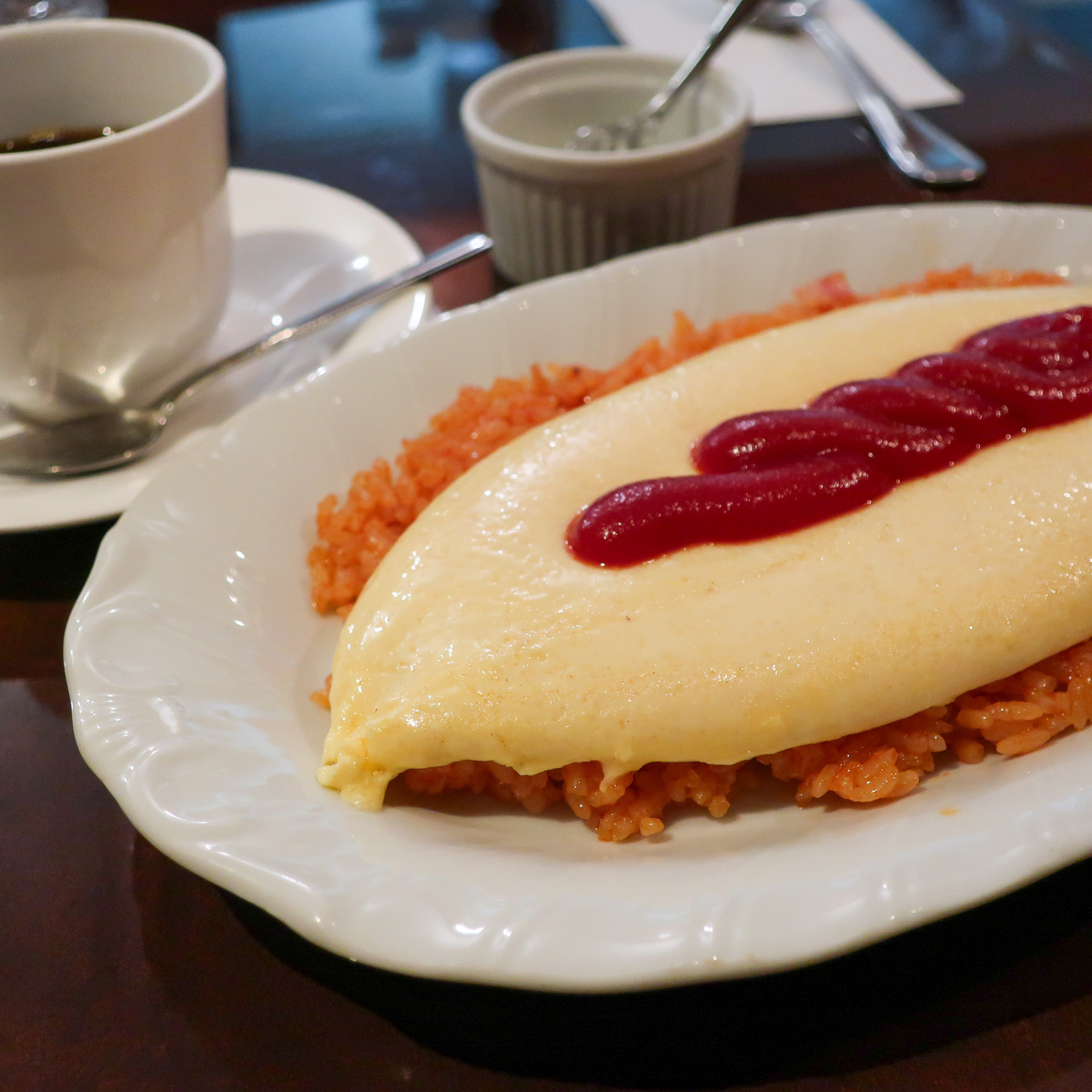 【銀座カフェ】レトロ喫茶で絶品とろけるオムライス♡