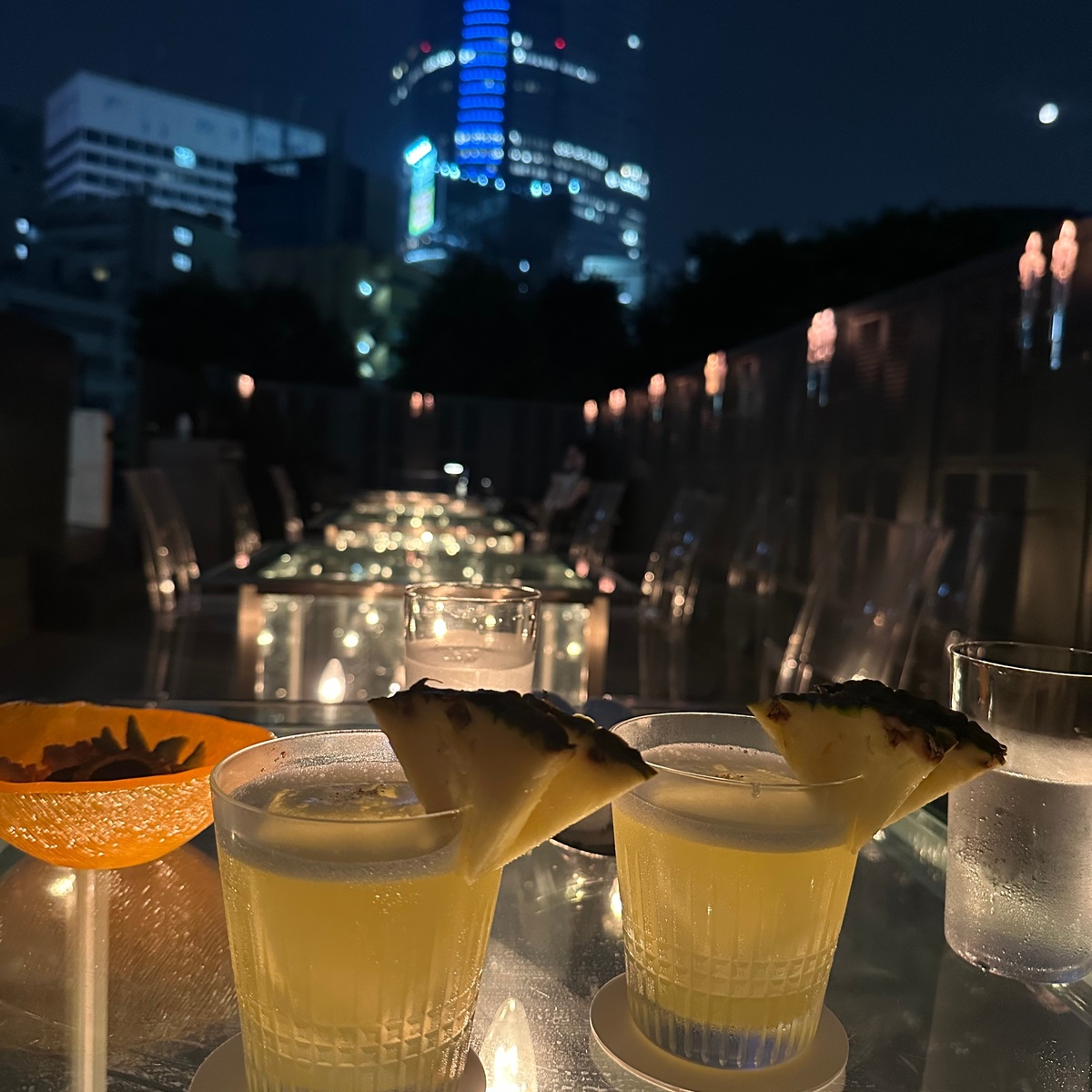 【六本木】隠れ家夜景バー「六七」で秘密のルーフトップ体験