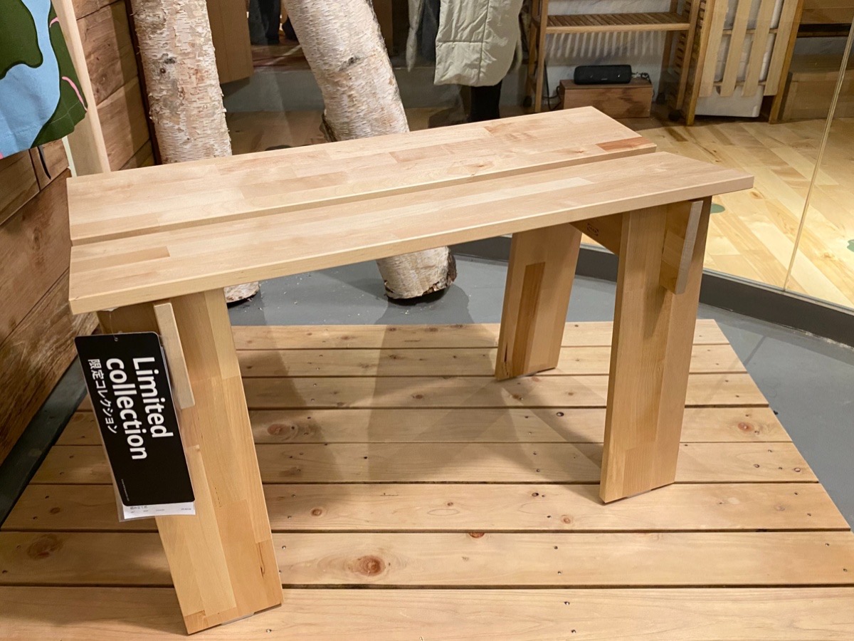 イケア（IKEA）とマリメッココラボ　木製ベンチ