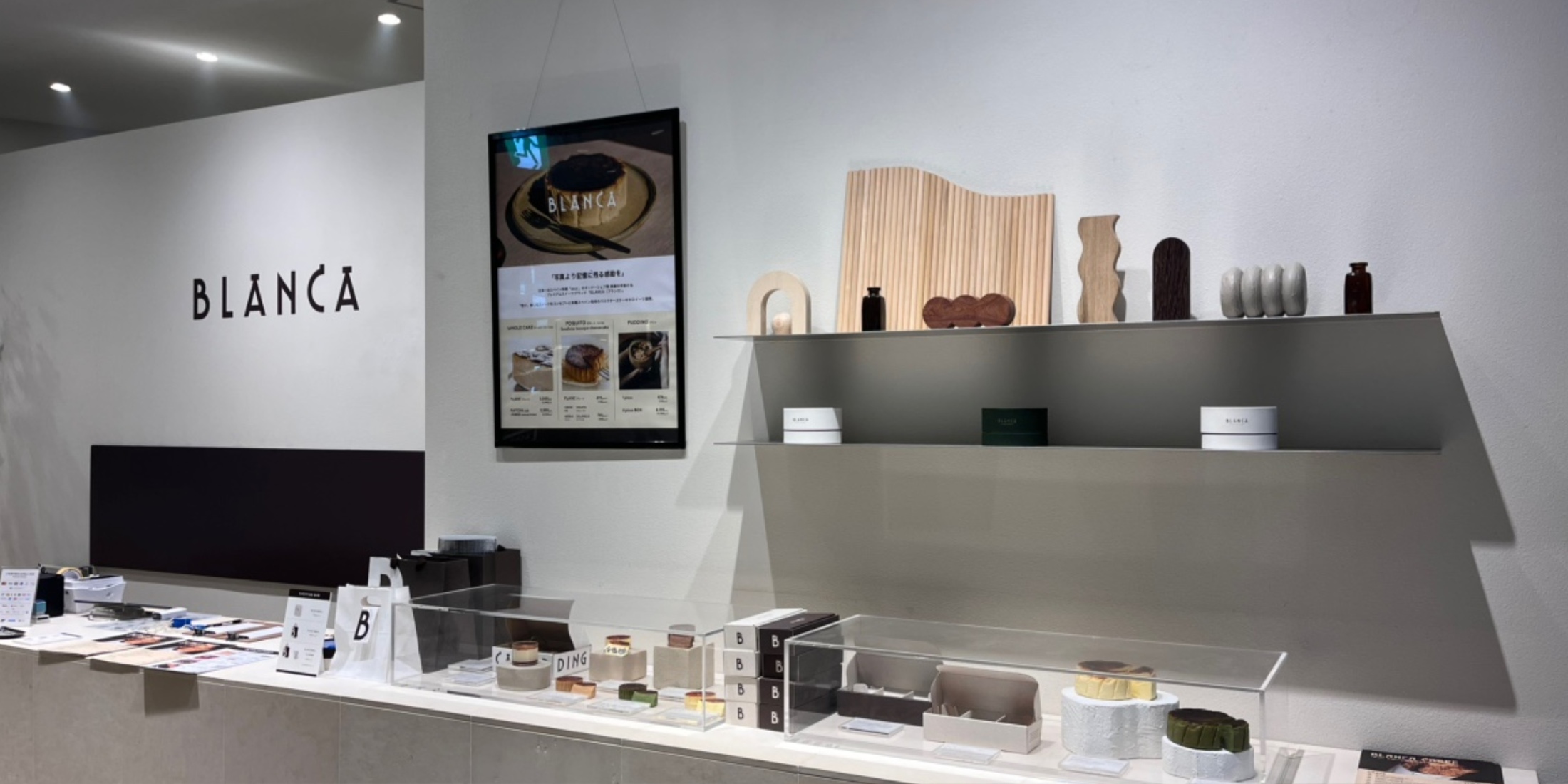 【東京】チーズメニューを展開する「BLANCA」が麻布台ヒルズでPOP UP開催中！”焦げ”を楽しむ新感覚クレープとは？