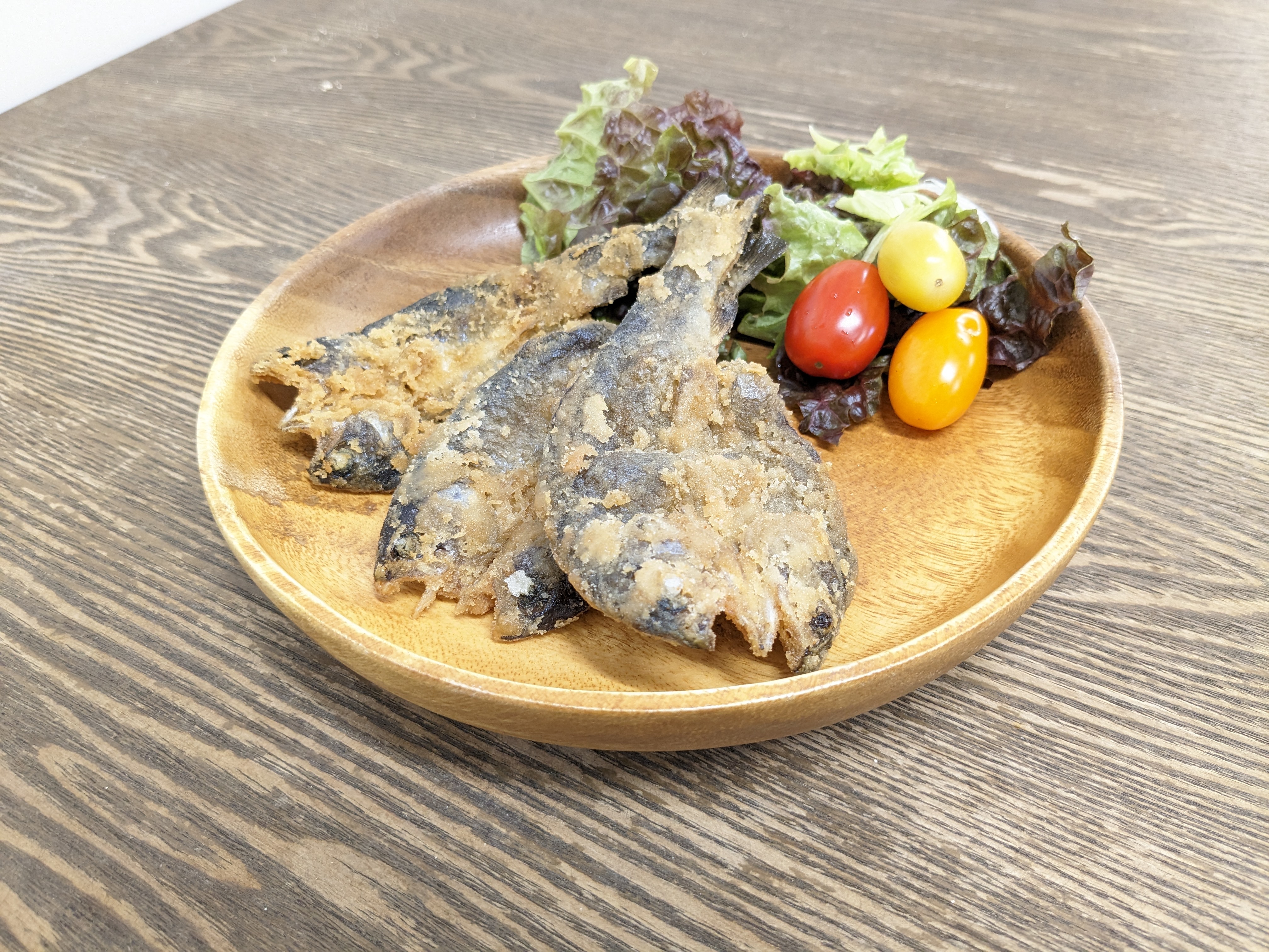 石井養殖 ニジマス唐揚げ 盛り付け例